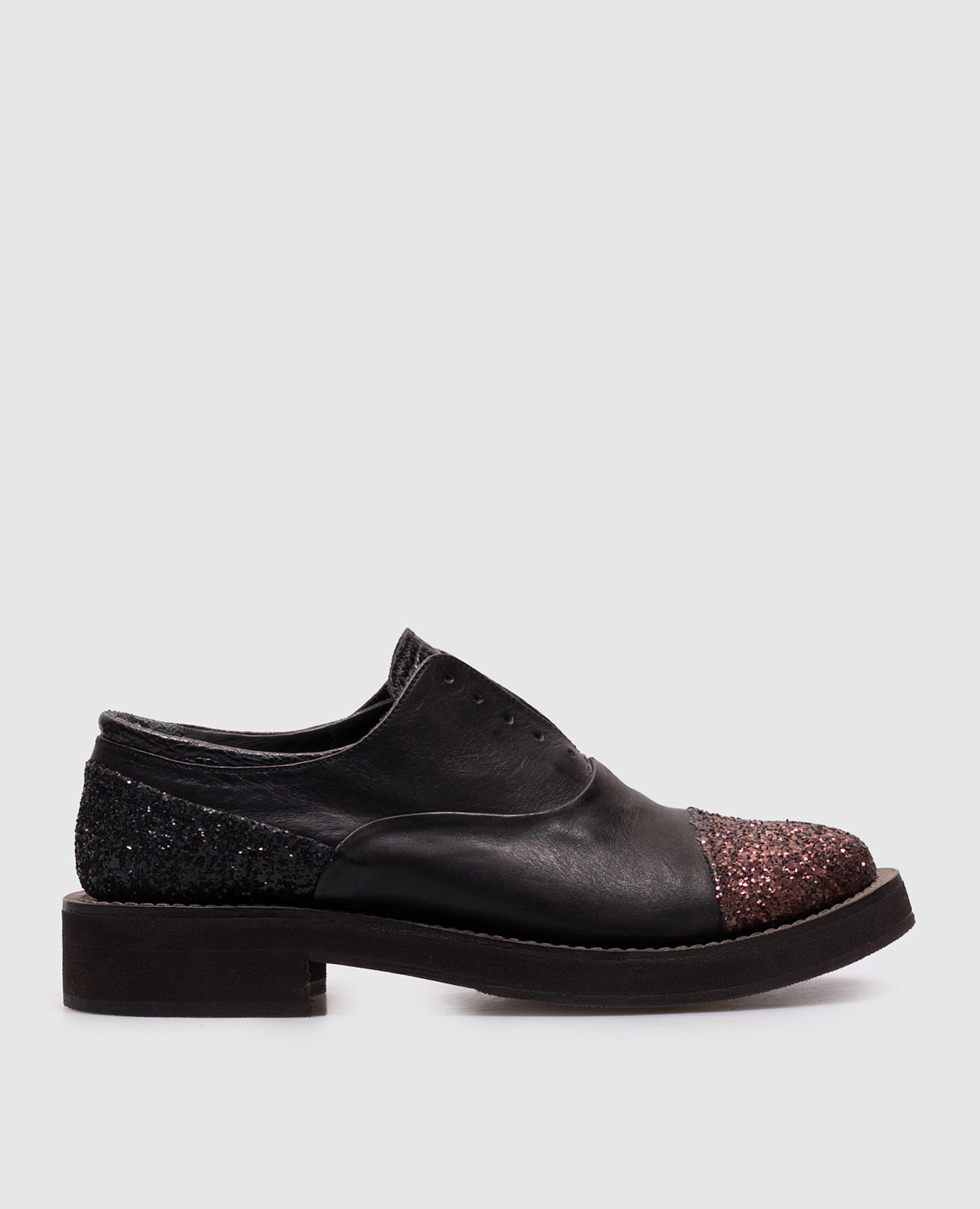 

Black leather shoes with glitter Brunello Cucinelli