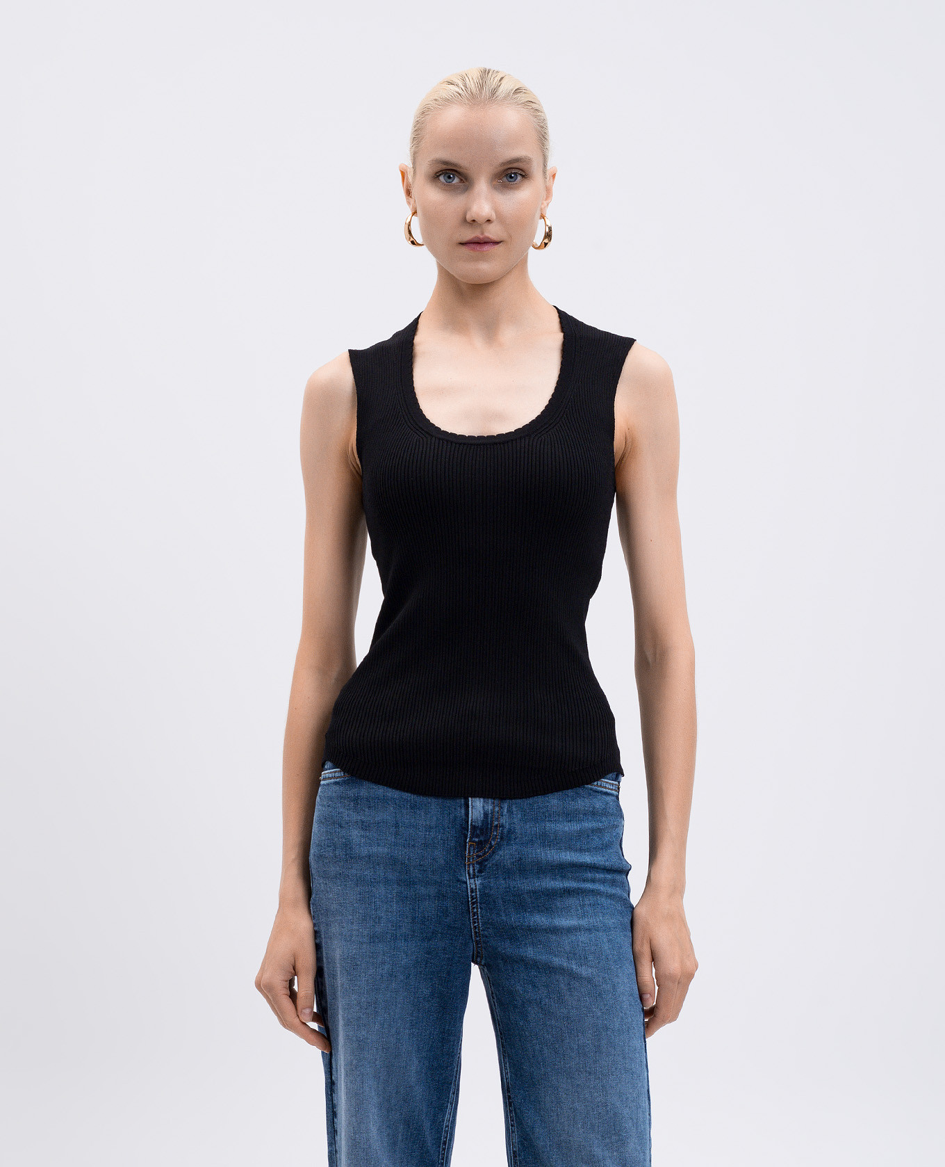 

Black ribbed top Twinset