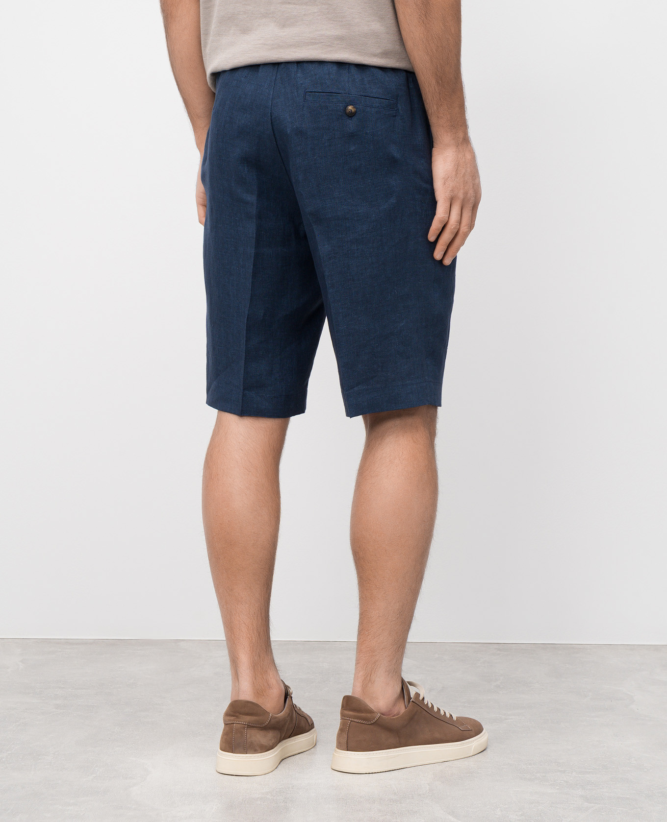 

Blue linen Bermuda shorts CAPOBIANCO