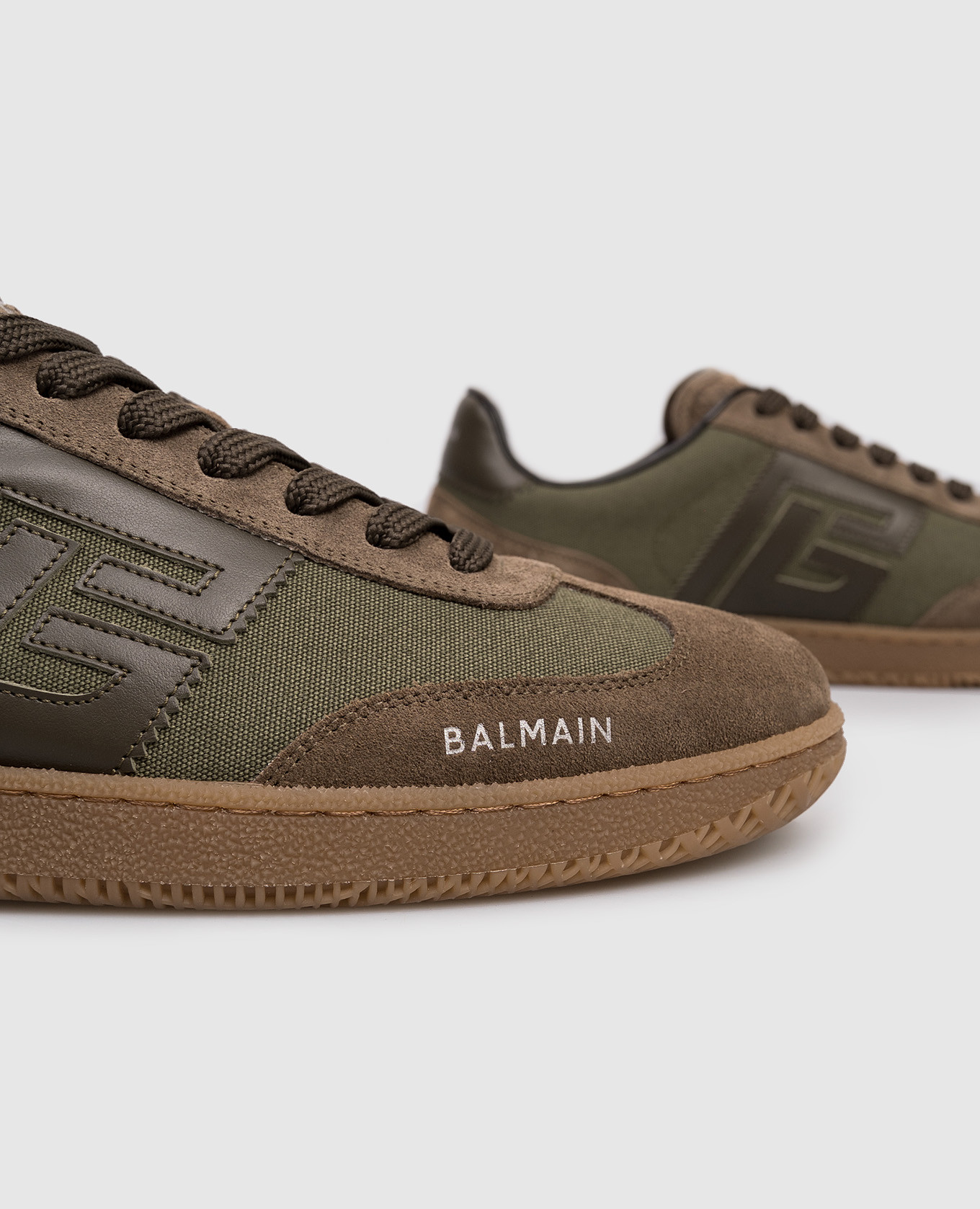 

Swan khaki combination sneakers Balmain