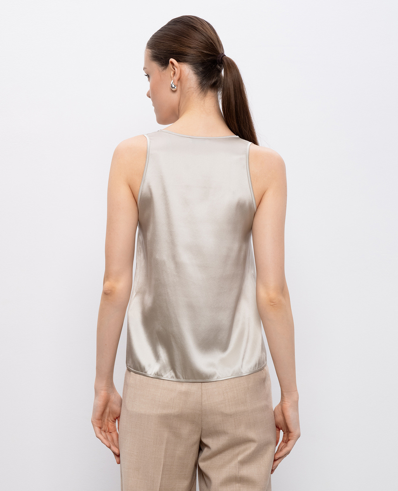 

Gray silk top with monil chain Peserico, Grey