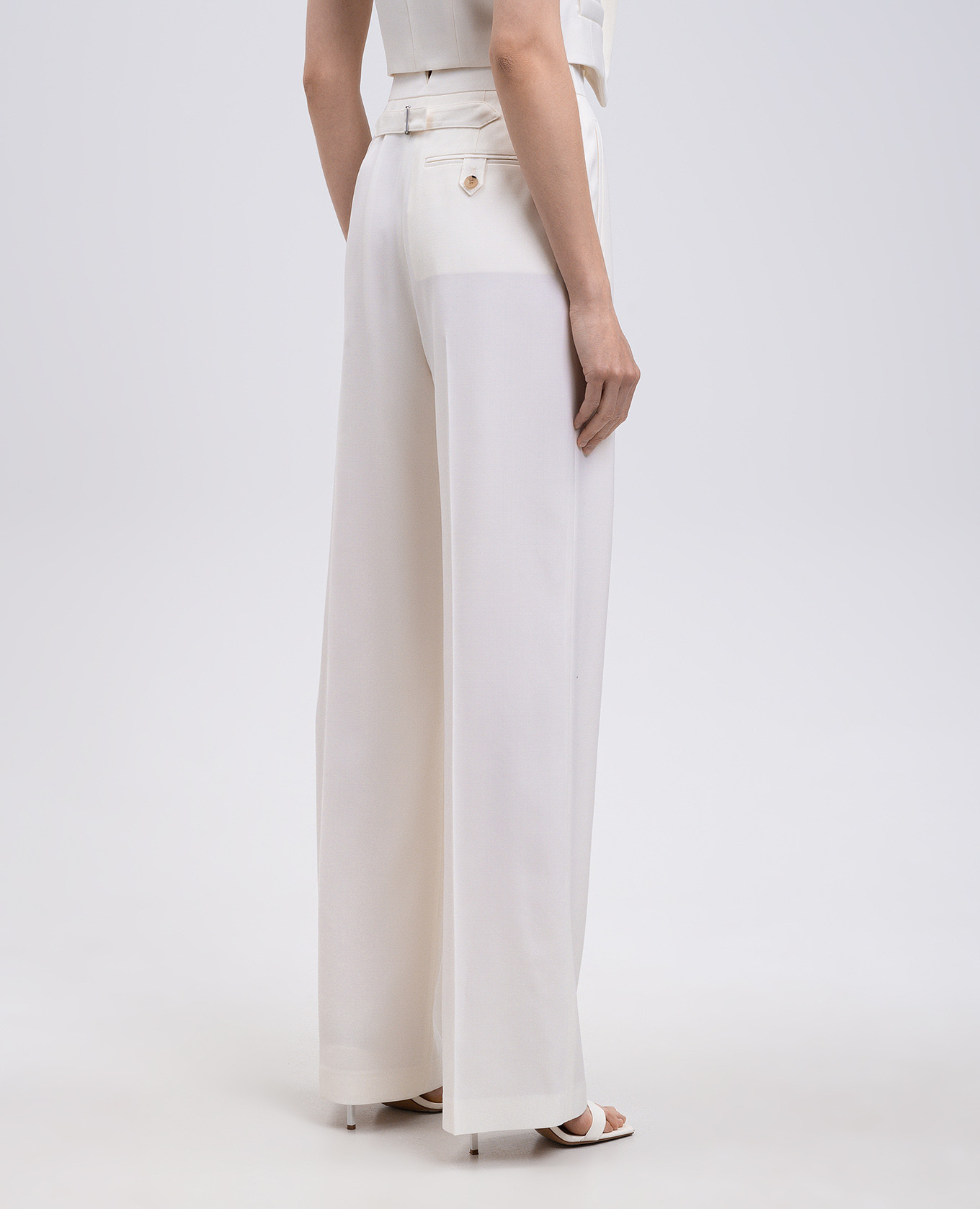 

Beige wool pants Alexander McQueen