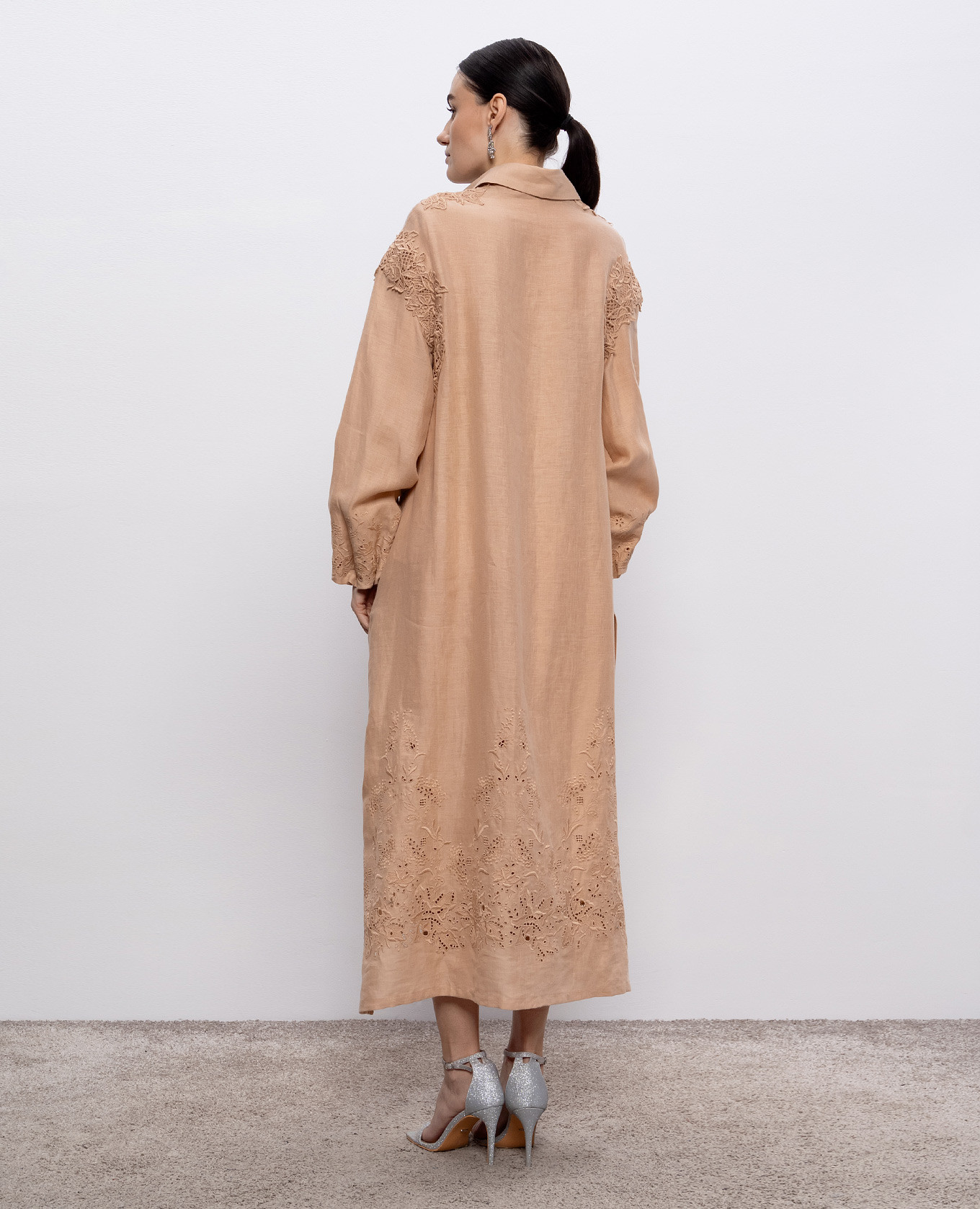 

Beige linen shirt dress with lace Ermanno Scervino