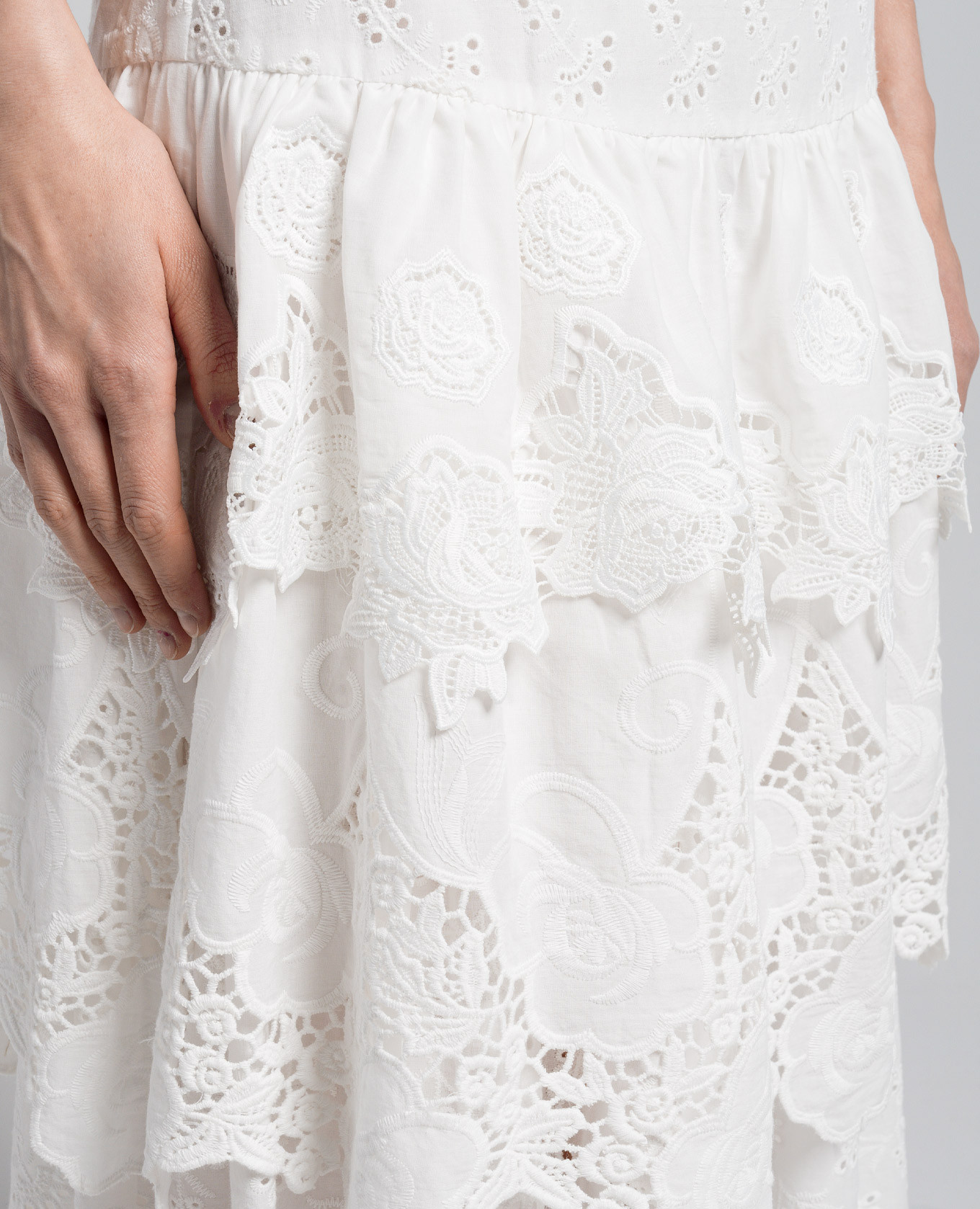 White BELLI maxi skirt in broderie embroidery with frills Max & Co 5