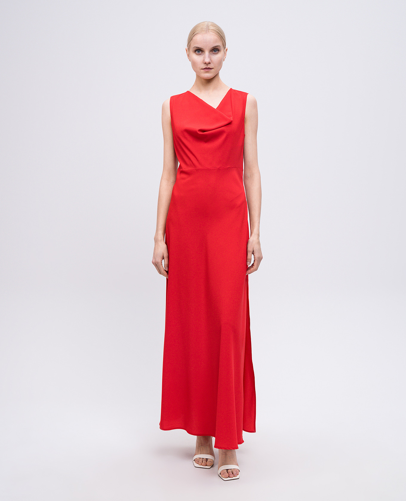 

Red dress with slit Twinset