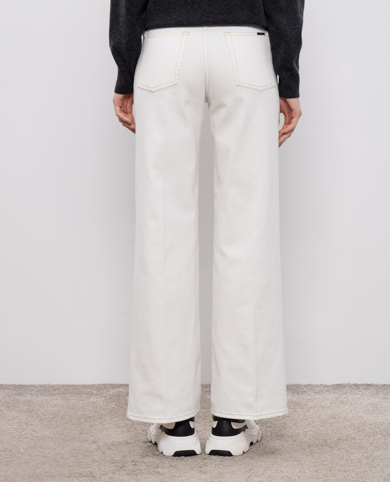 

White jeans Peserico
