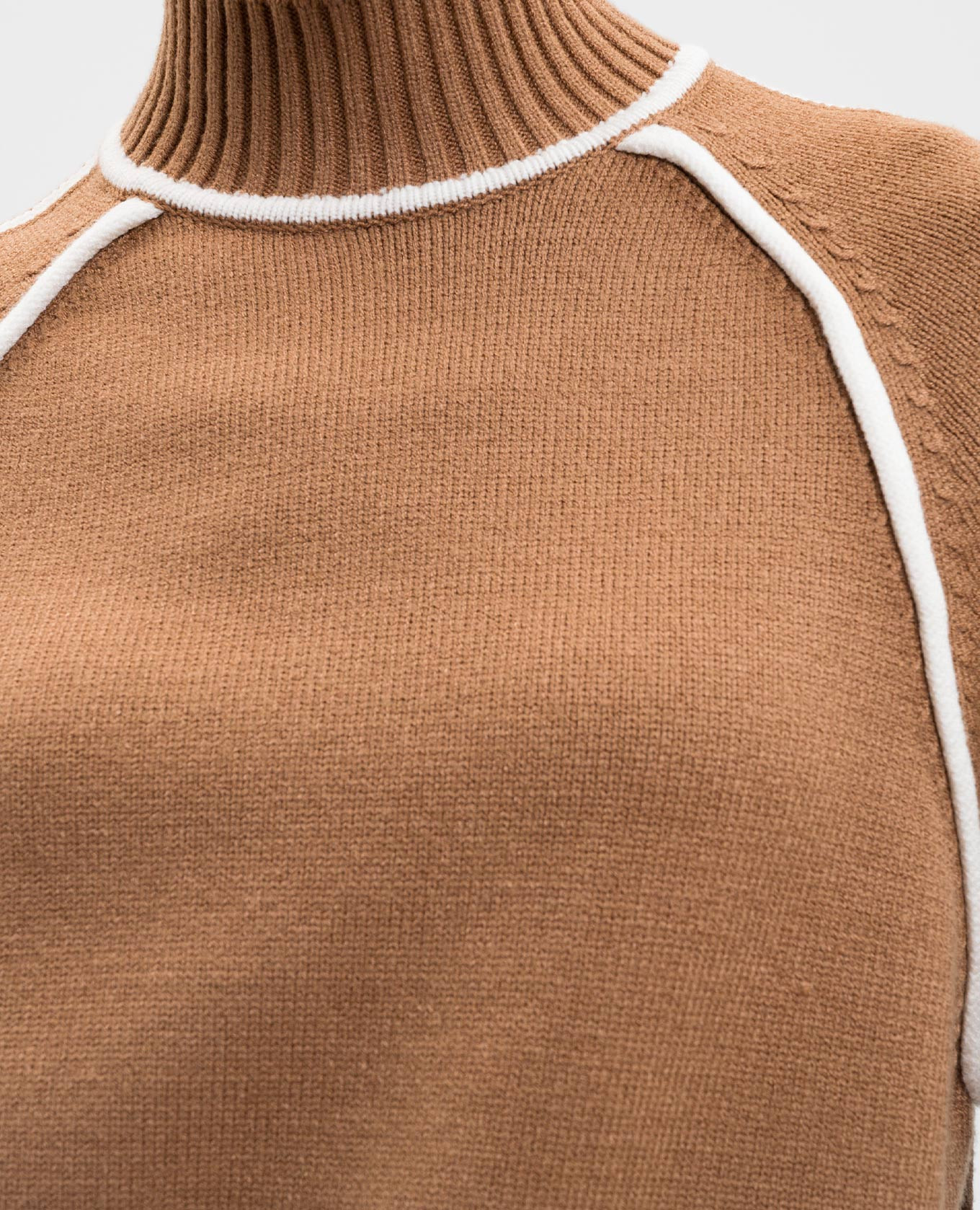 

Brown sweater with edging Twinset