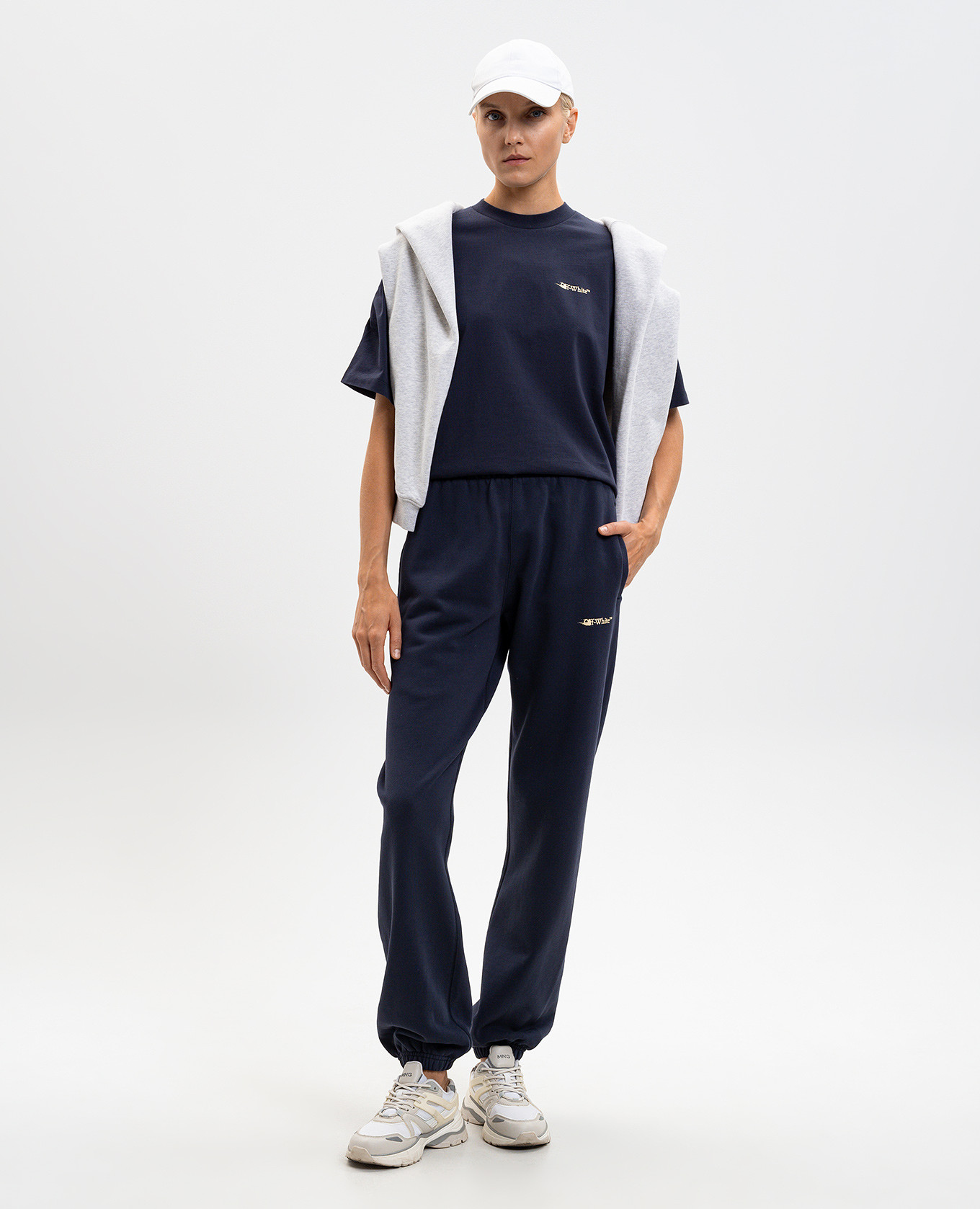 

Blue T-shirt with textured Arrow print Off-White