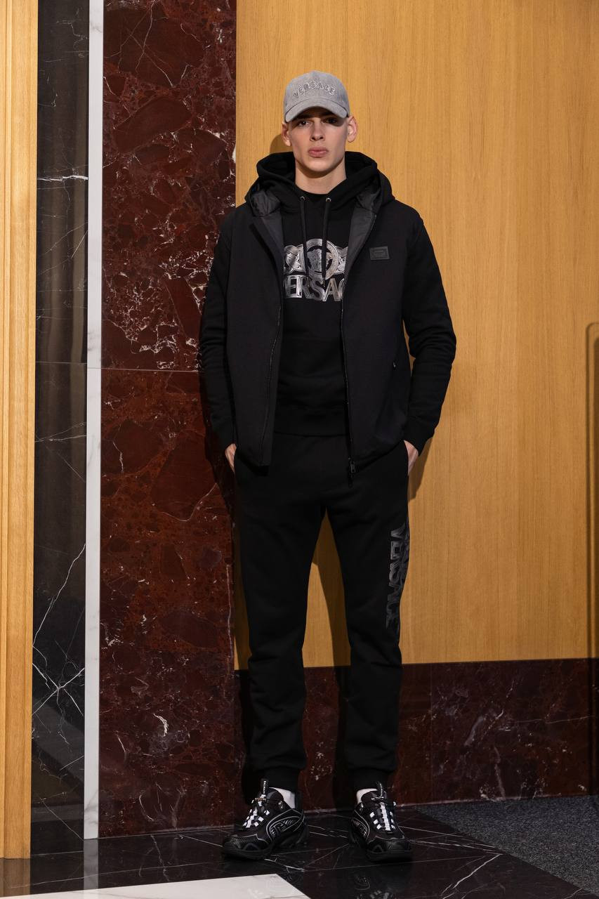 

Black Medusa On Chain Joggers Versace