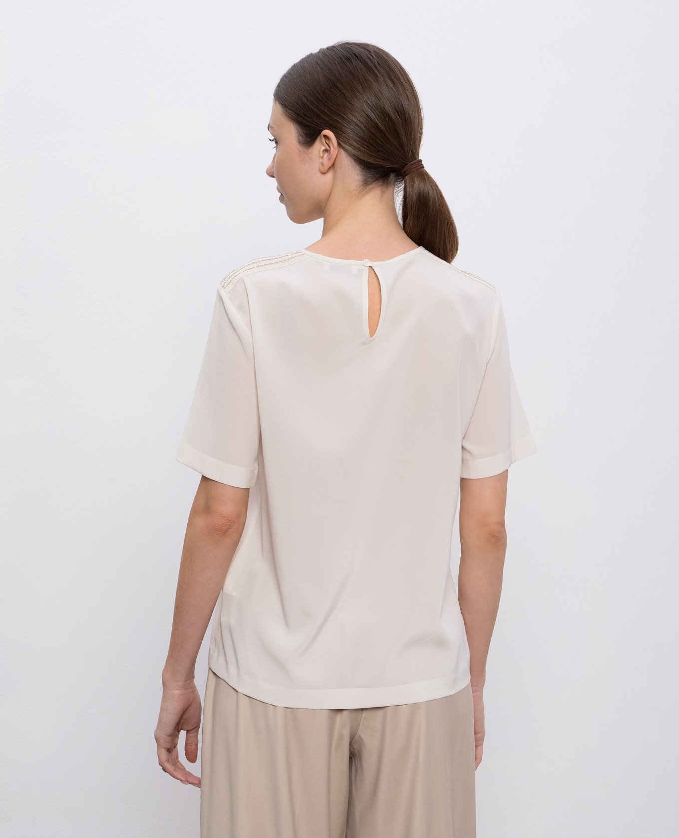 

Beige silk top Peserico