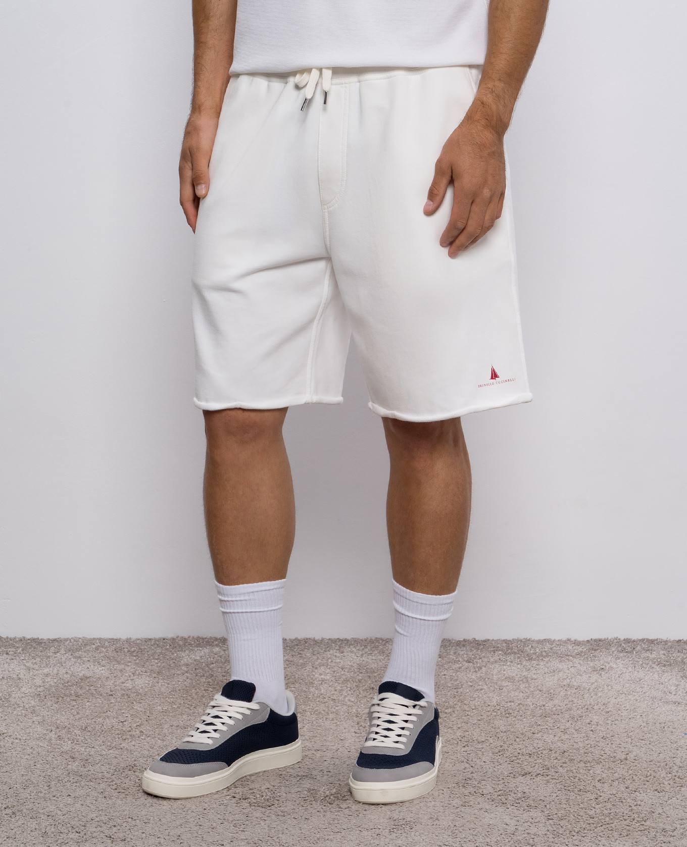 

White shorts with logo print Brunello Cucinelli
