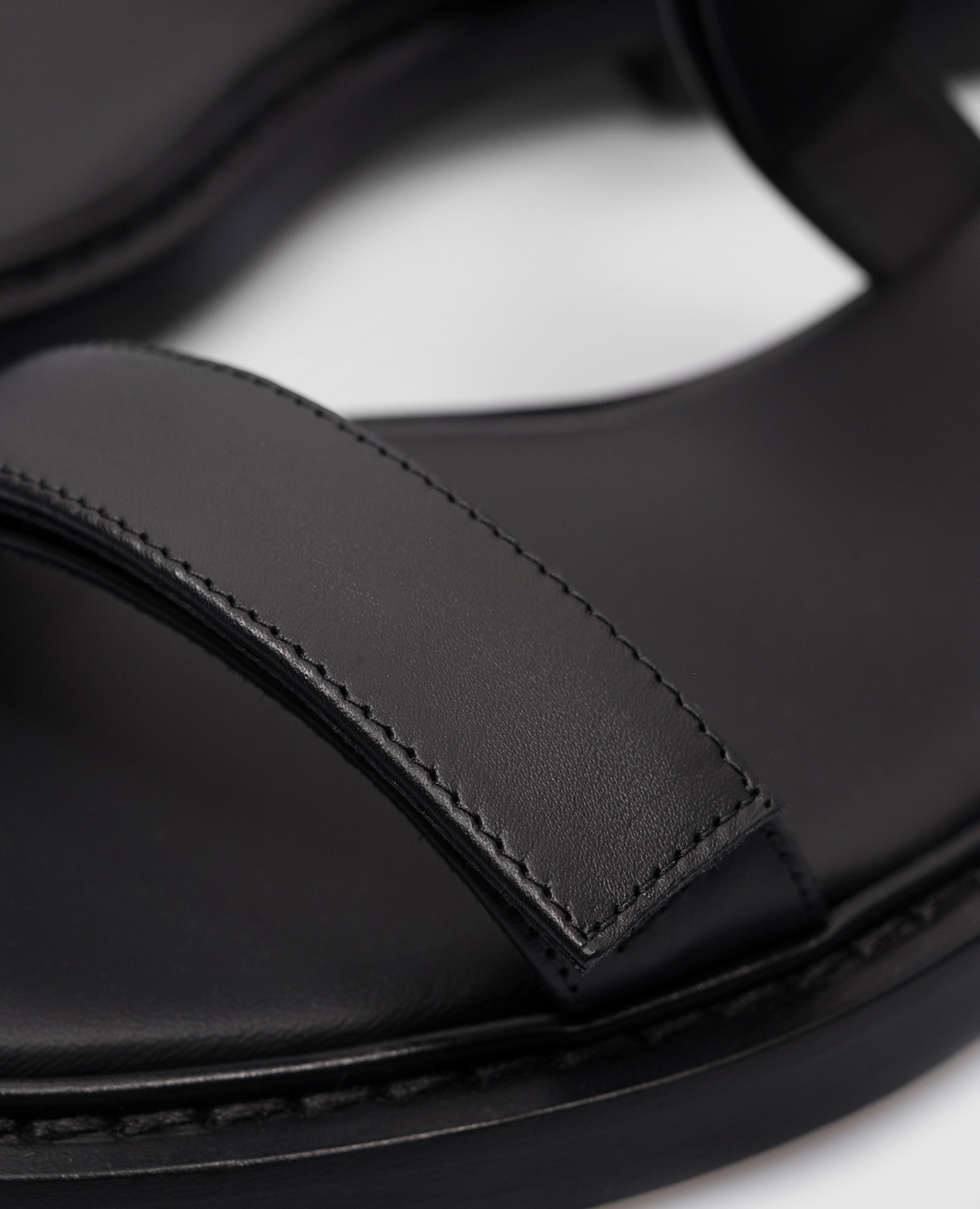 

Black leather flip-flops Len Ann Demeulemeester