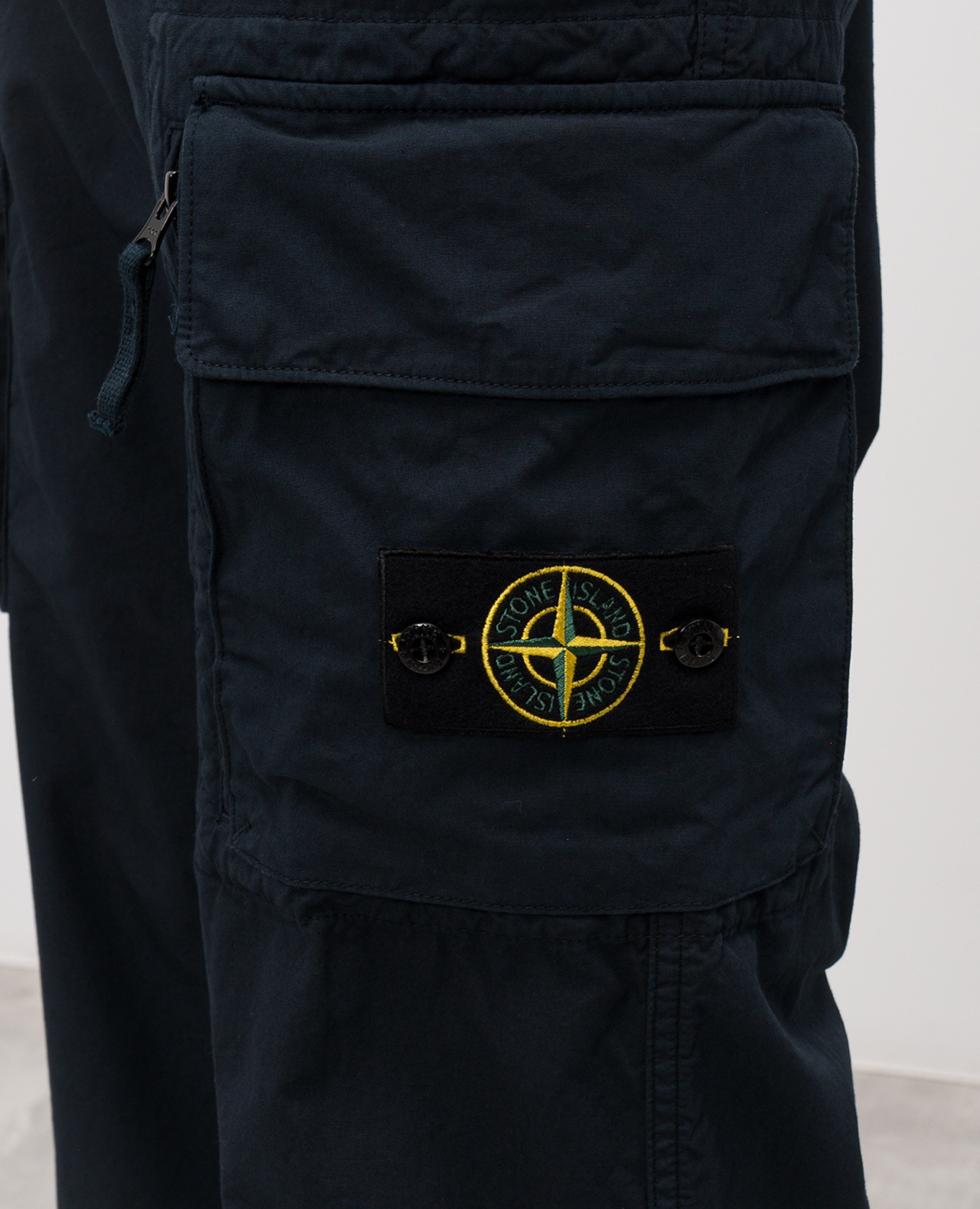 

Blue cargo with logo patch Stone Island