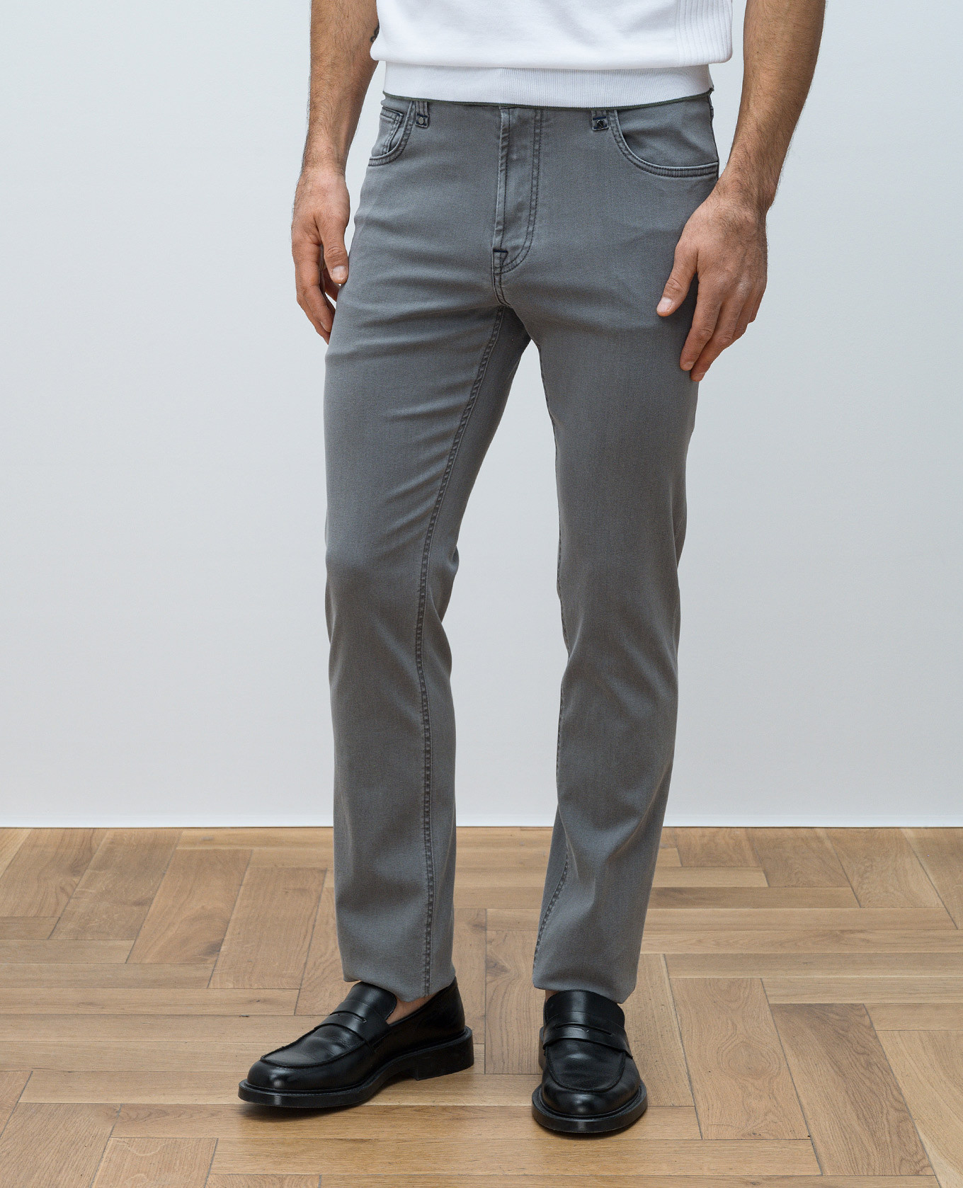 

Grey jeans with logo patch Stefano Ricci