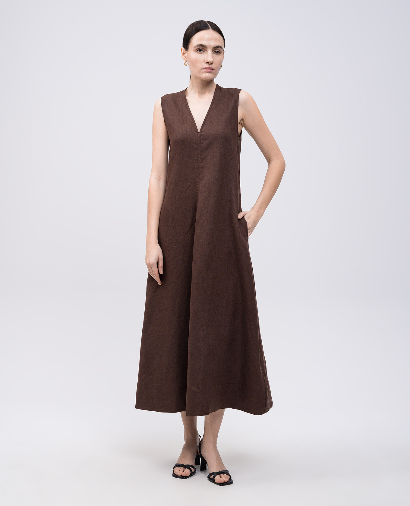 

Marteret brown linen midi dress Faithfull