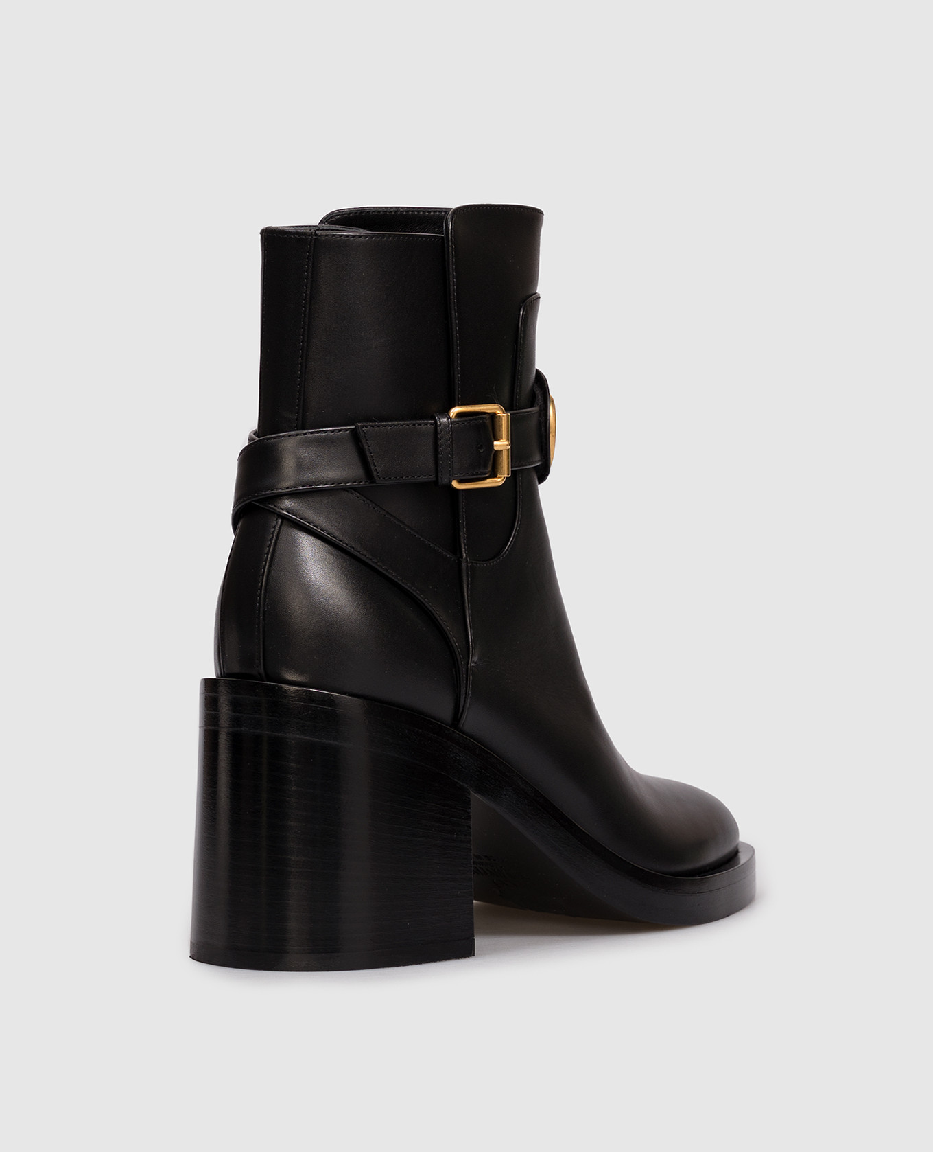 

Black leather boots with VLogo Signature emblem Valentino