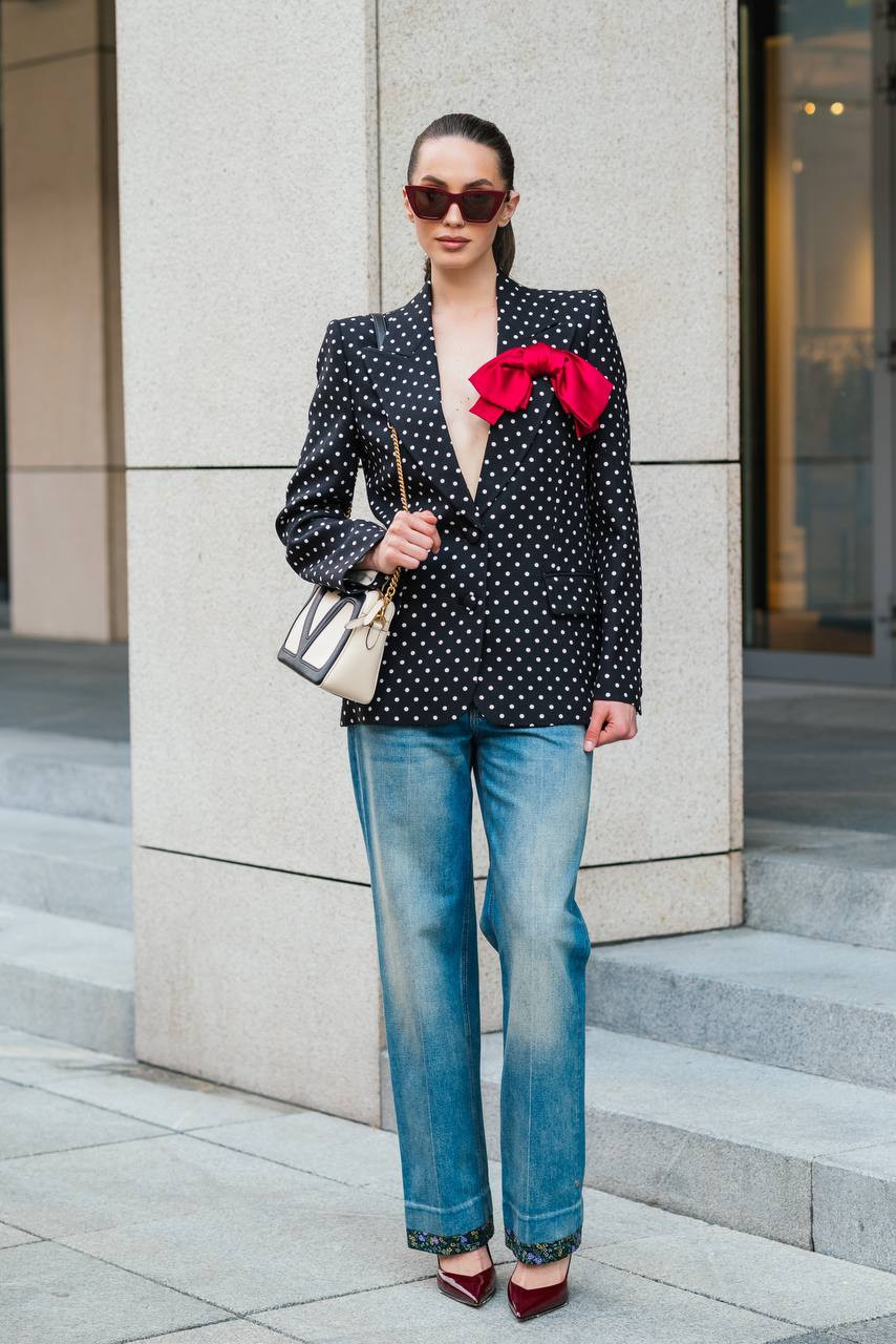 Blue jeans with edging Valentino 6