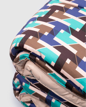 Dondi A blanket with a geometric pattern H0000210103