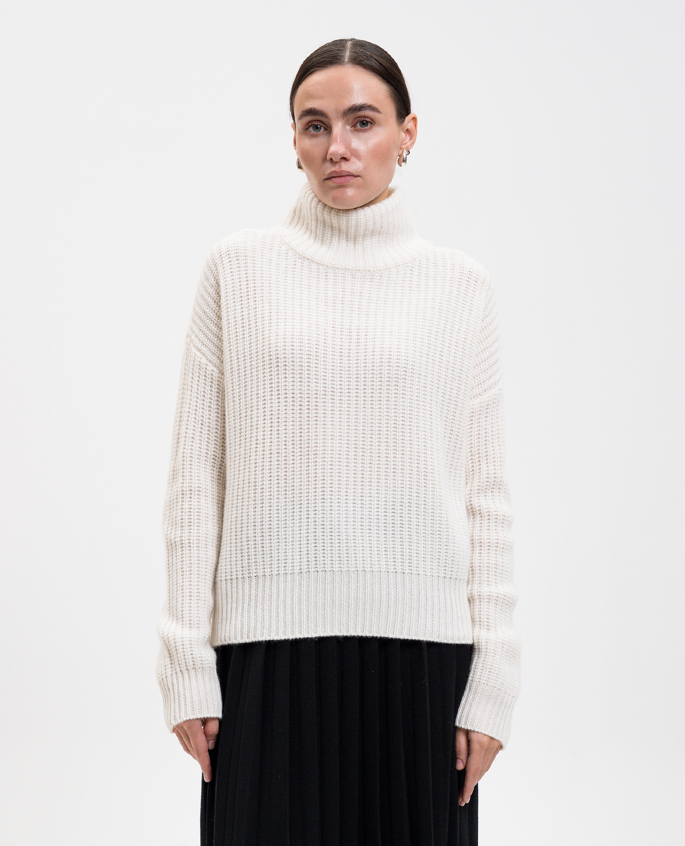 

Julina white cashmere sweater LISA YANG
