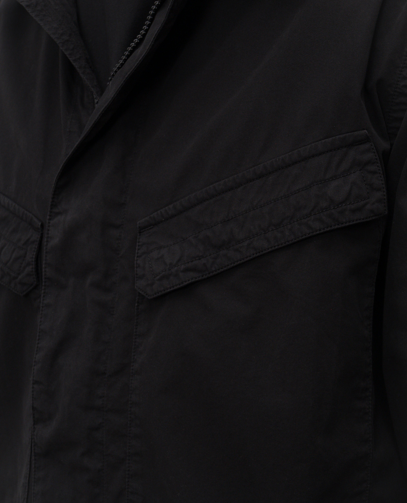 

Black shirt with logo patch C.P. Company