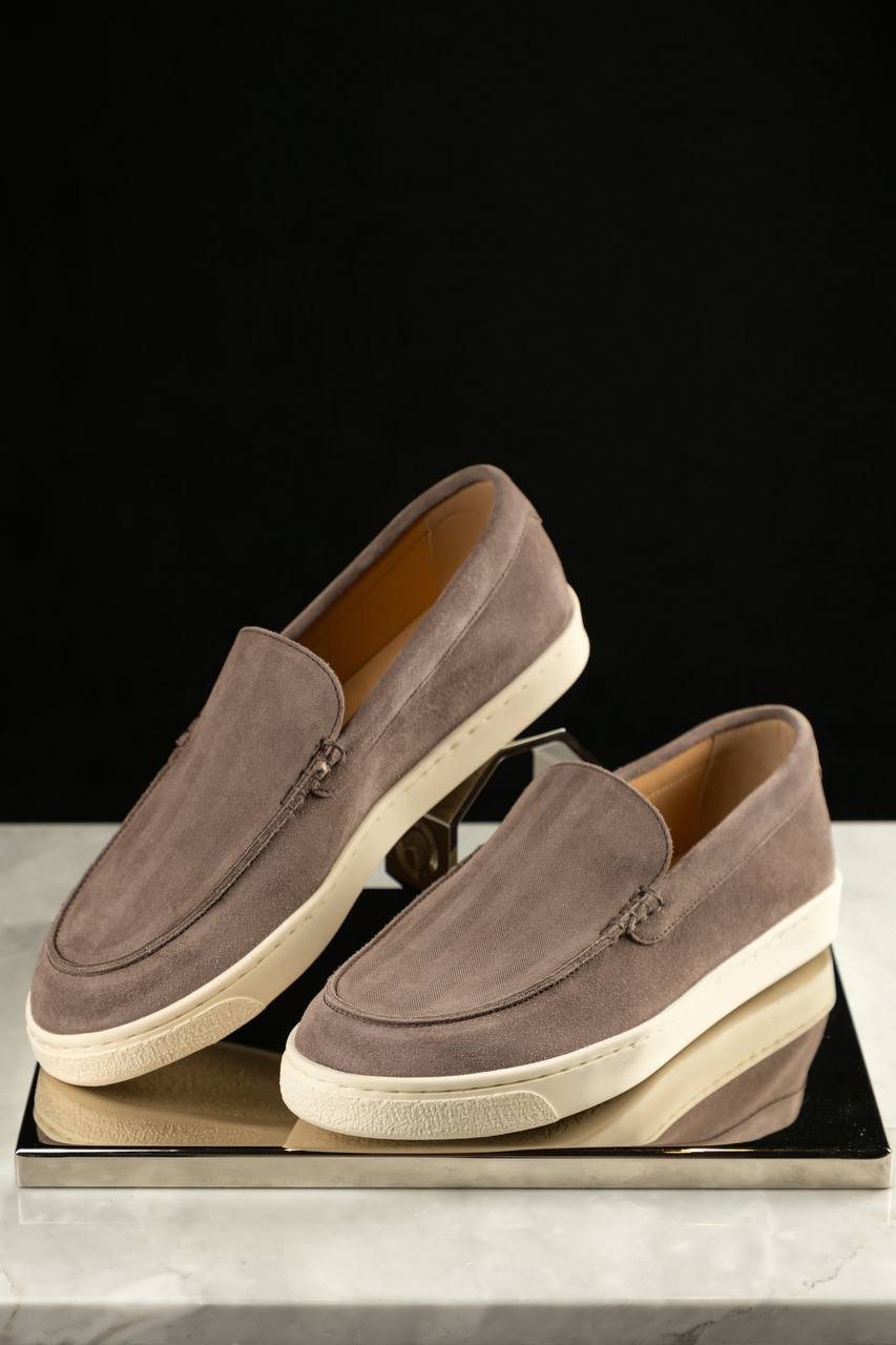 

Grey suede loafers with logo emblem pattern Brunello Cucinelli, Brown