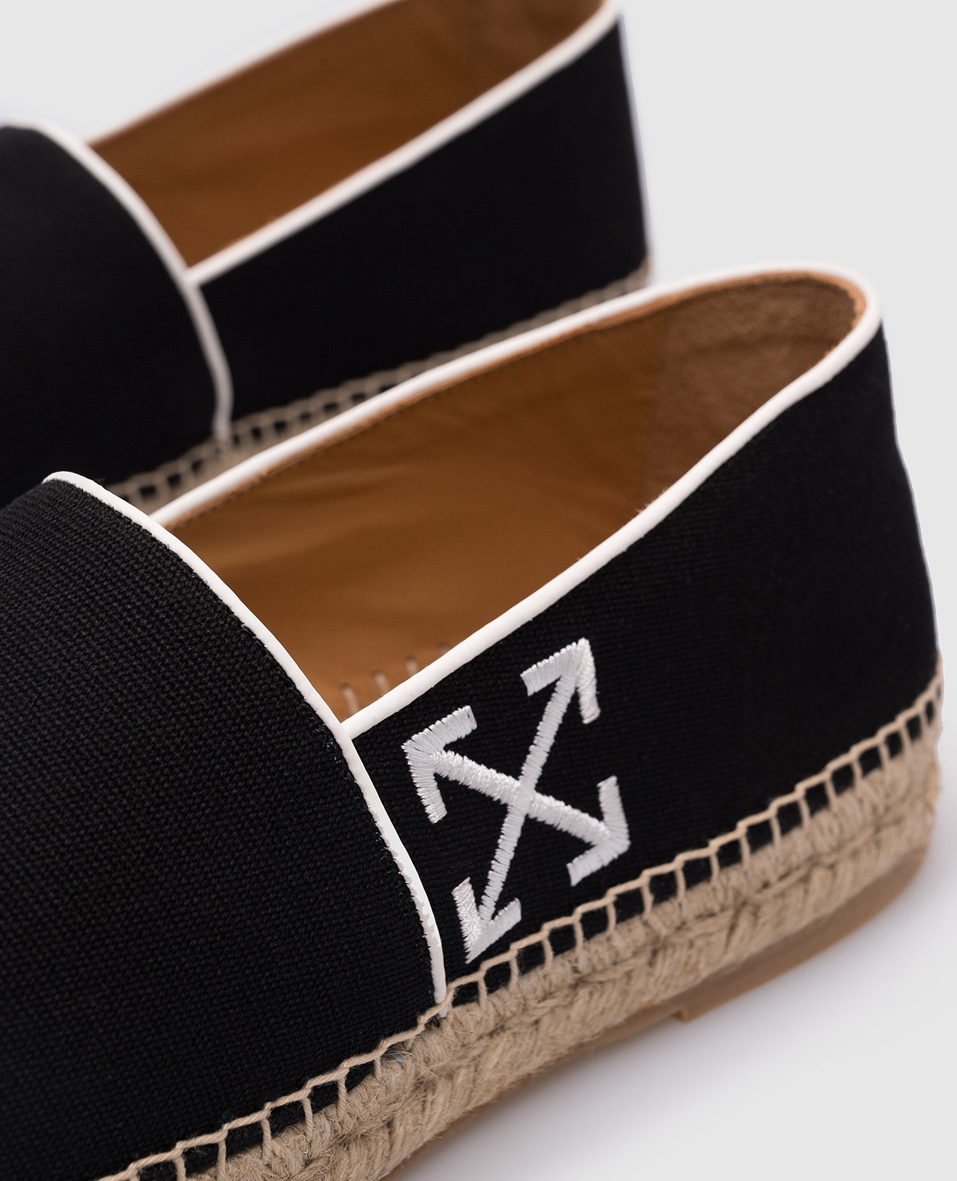 

Black Biarritz espadrilles with Arrow embroidery Off-White