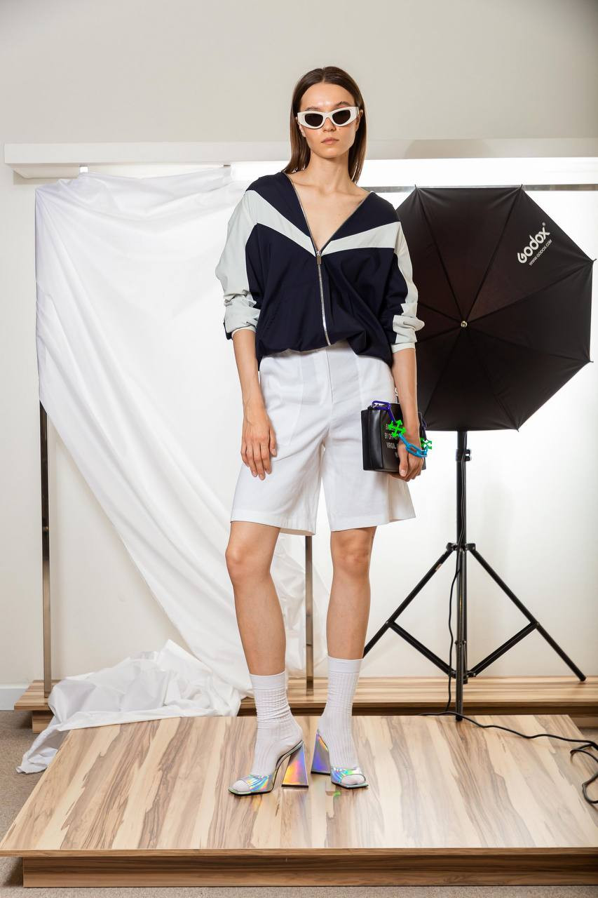 

White Patch Linen Shorts Theory