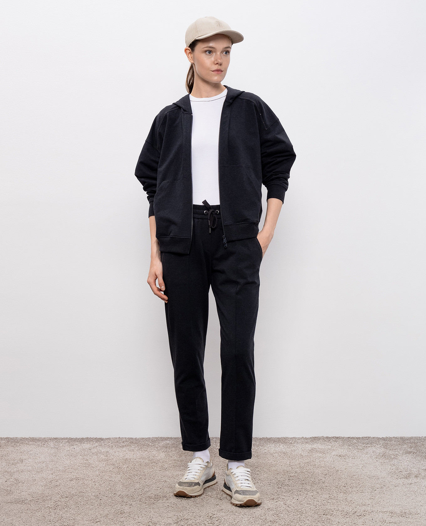 

White ribbed top with monil chain Brunello Cucinelli