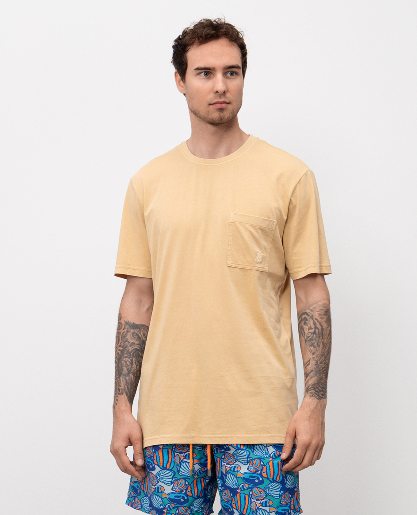 

Beige T-shirt with embroidered emblem Vilebrequin