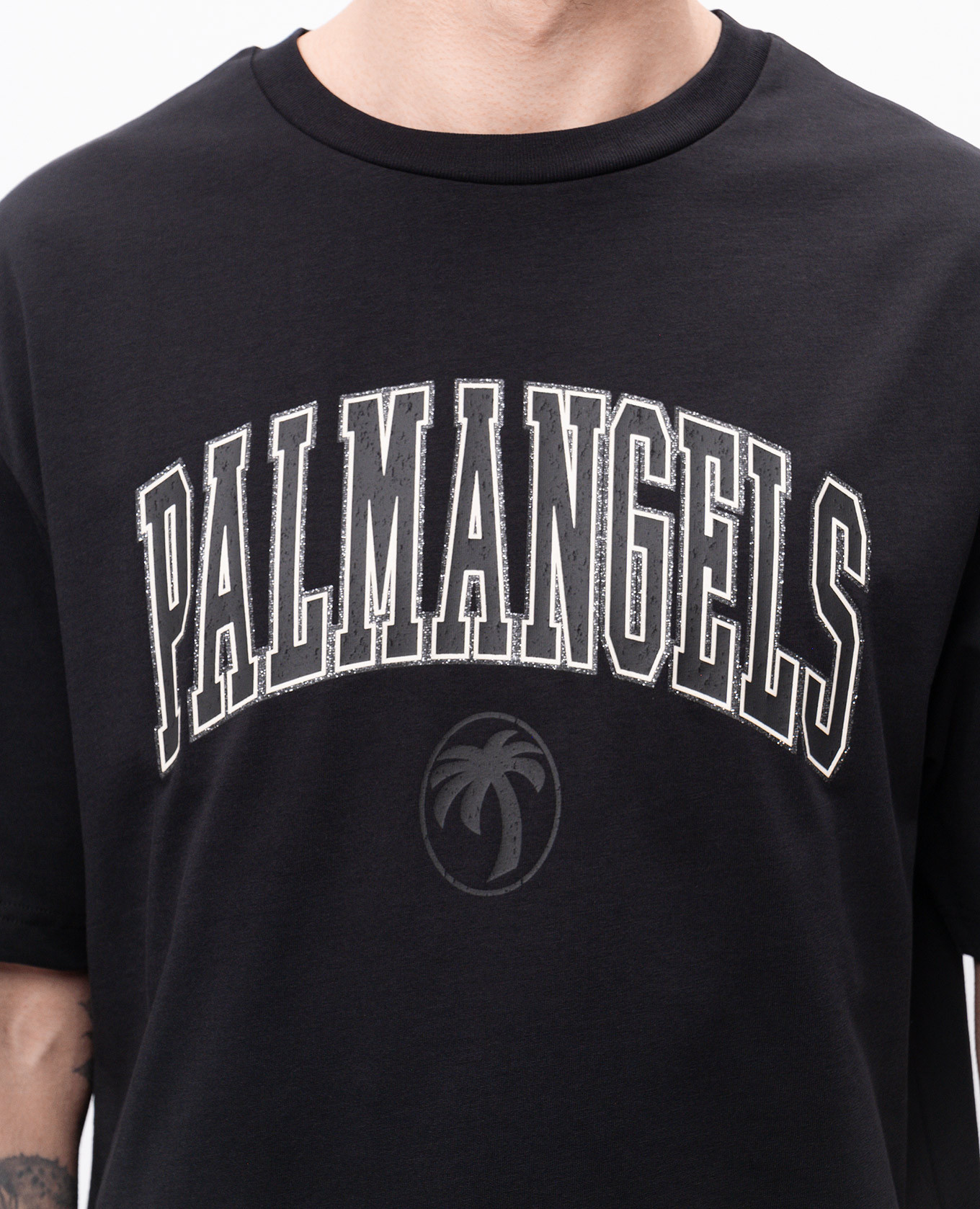 

Black T-shirt with logo emblem Palm Angels