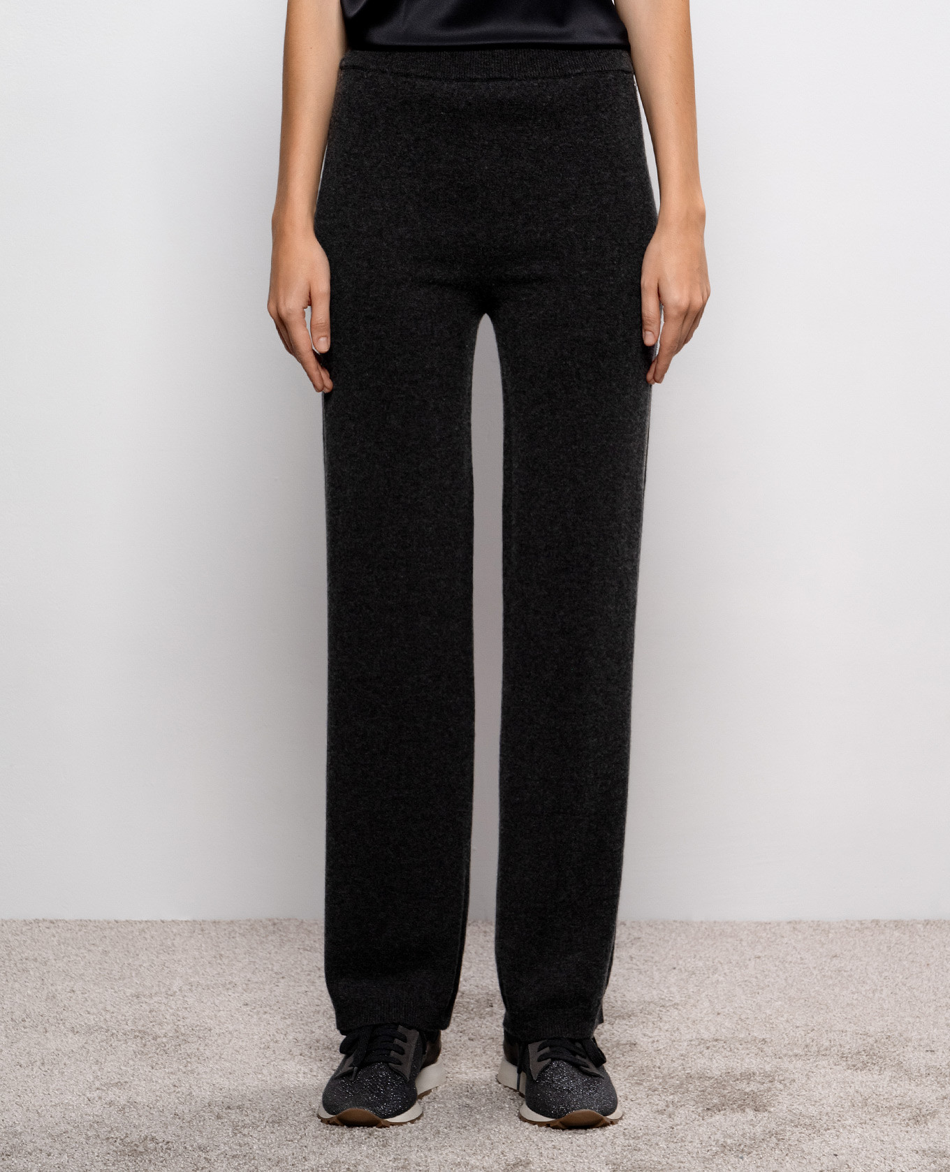 Grey wool, silk and cashmere sweatpants with monil chain Peserico 3