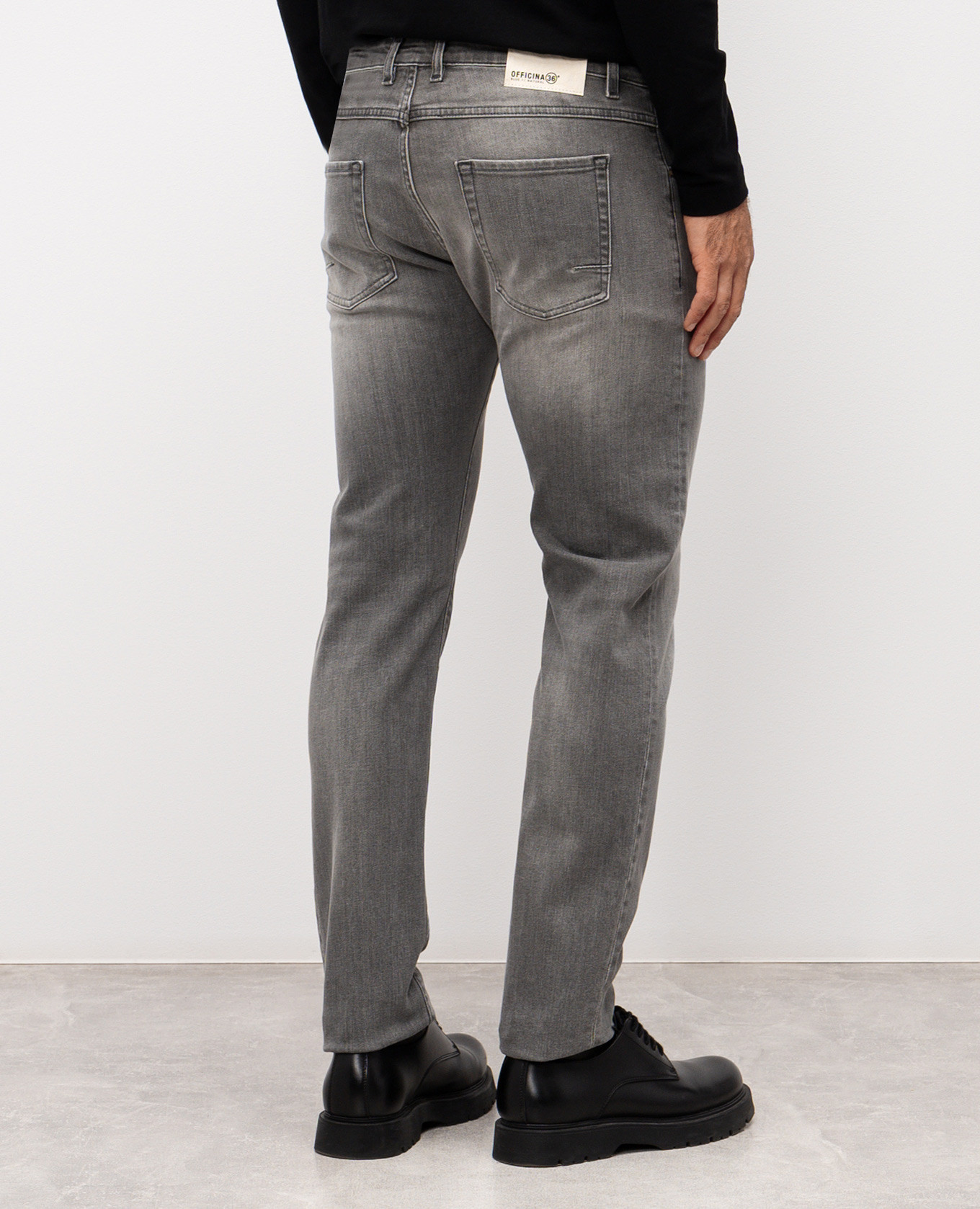 

Gray jeans with a worn effect Officina 36, Grey