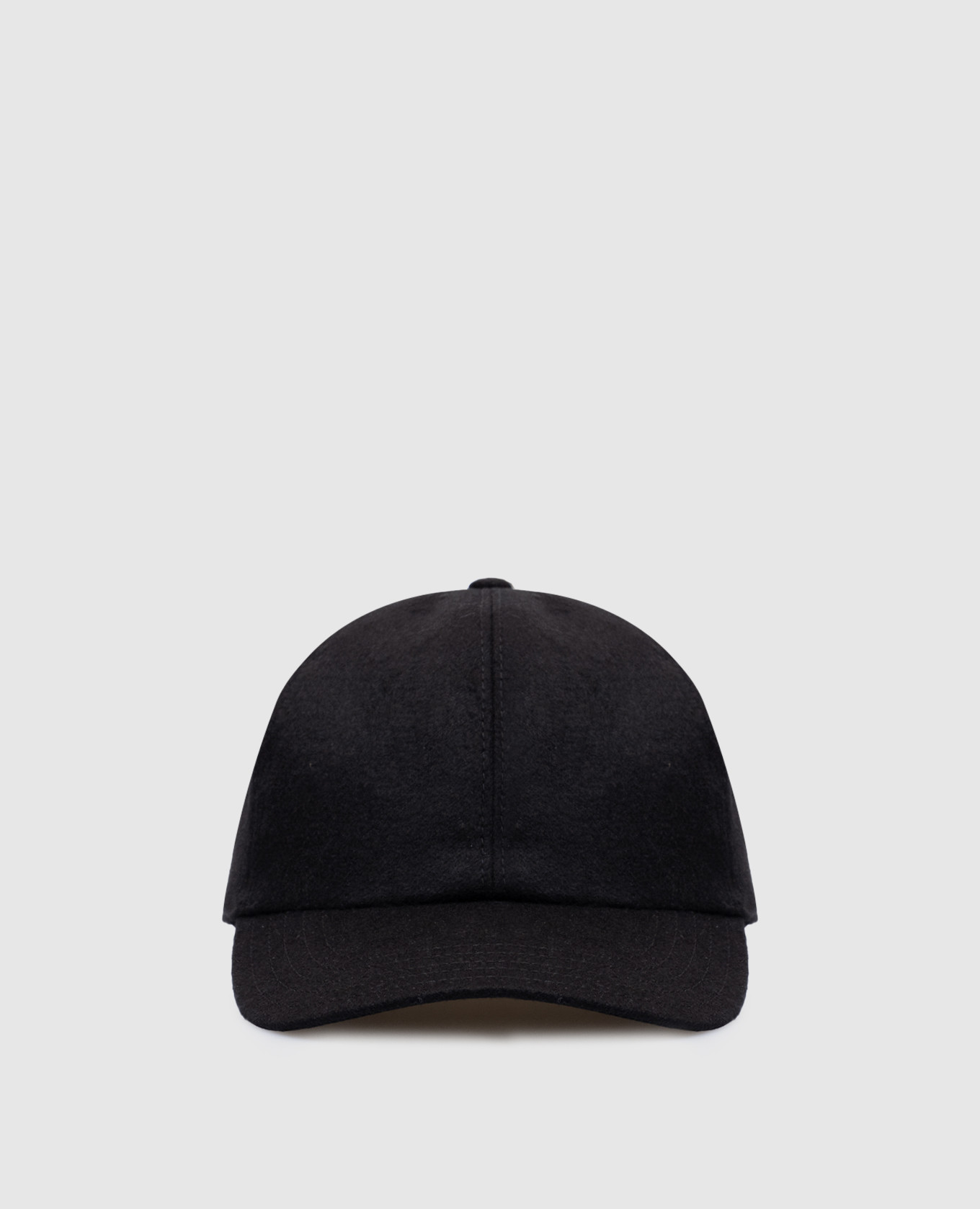 Black cap made of silk and cashmere agnona