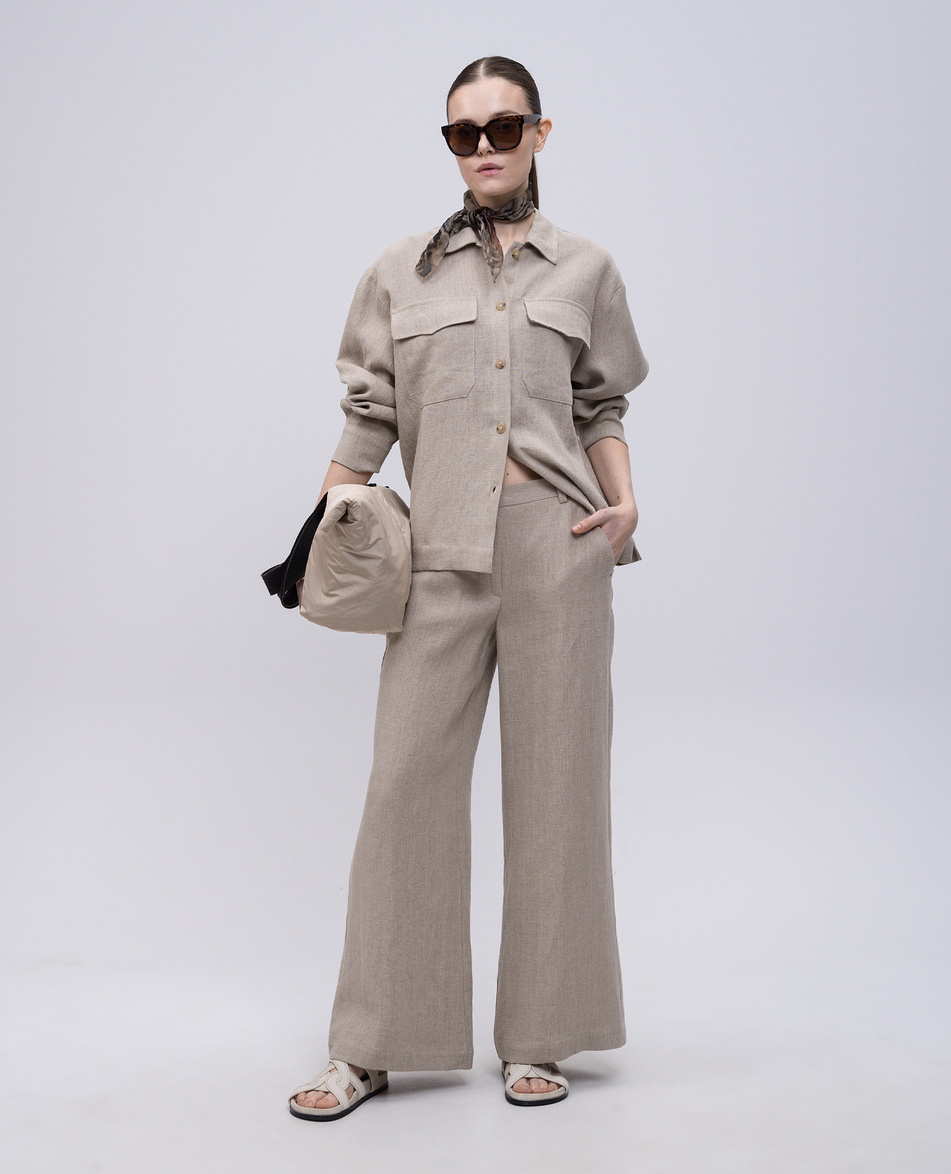 

Beige linen shirt Solotre