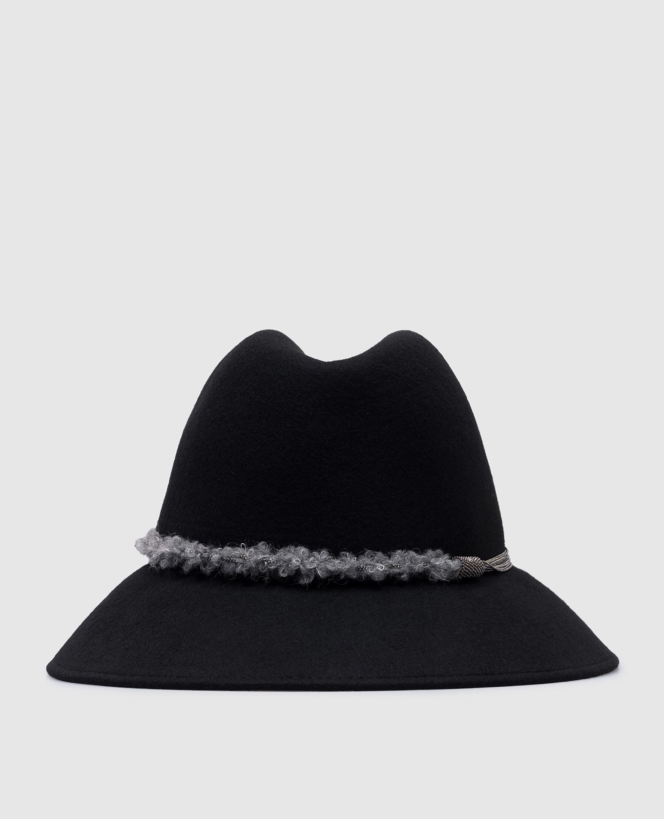 Black wool hat with monil chain peserico