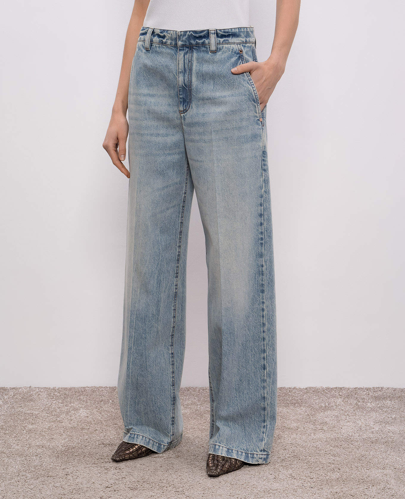 

Blue jeans with a monil chain Brunello Cucinelli, Light blue