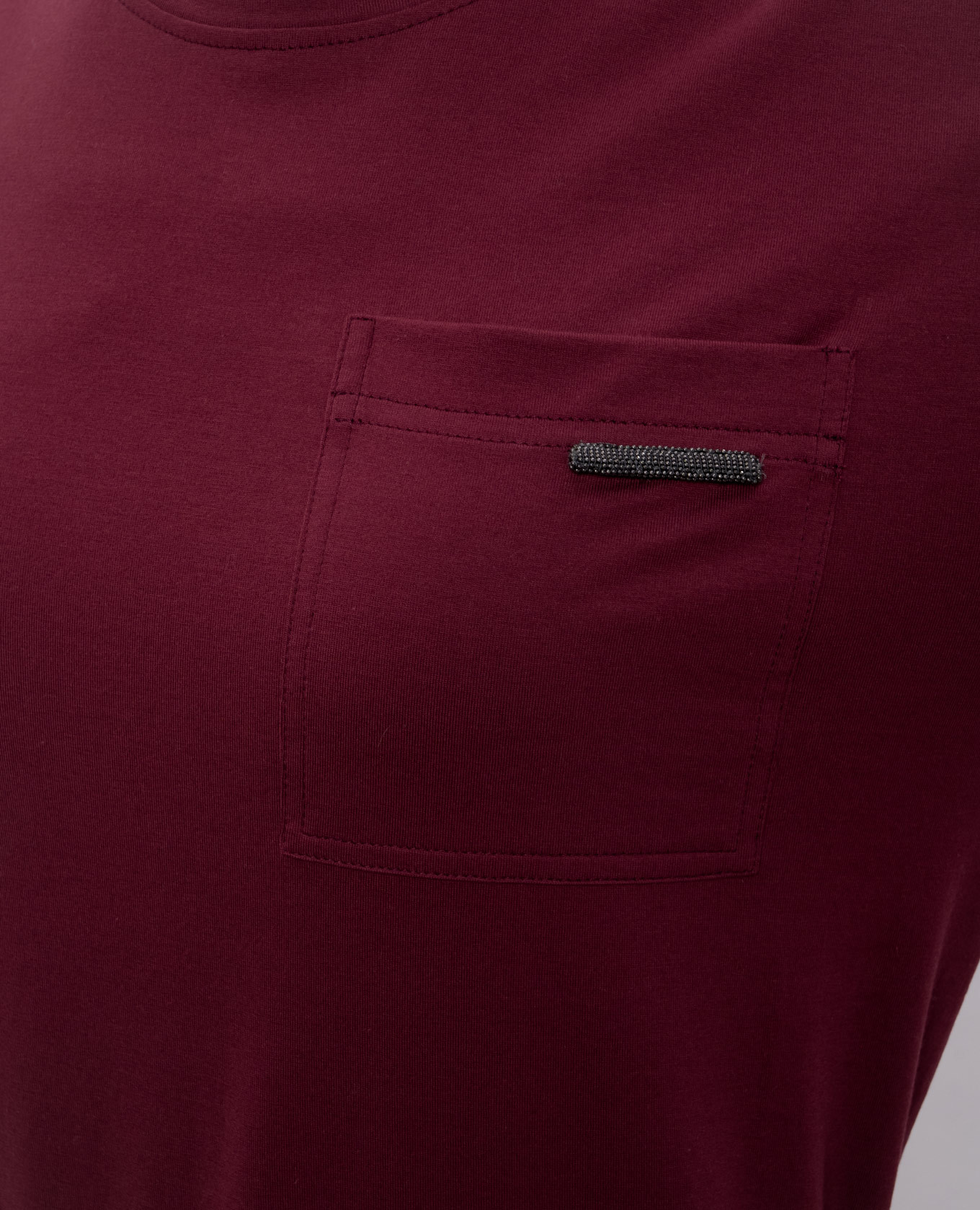 

Burgundy T-shirt with monil chain Brunello Cucinelli