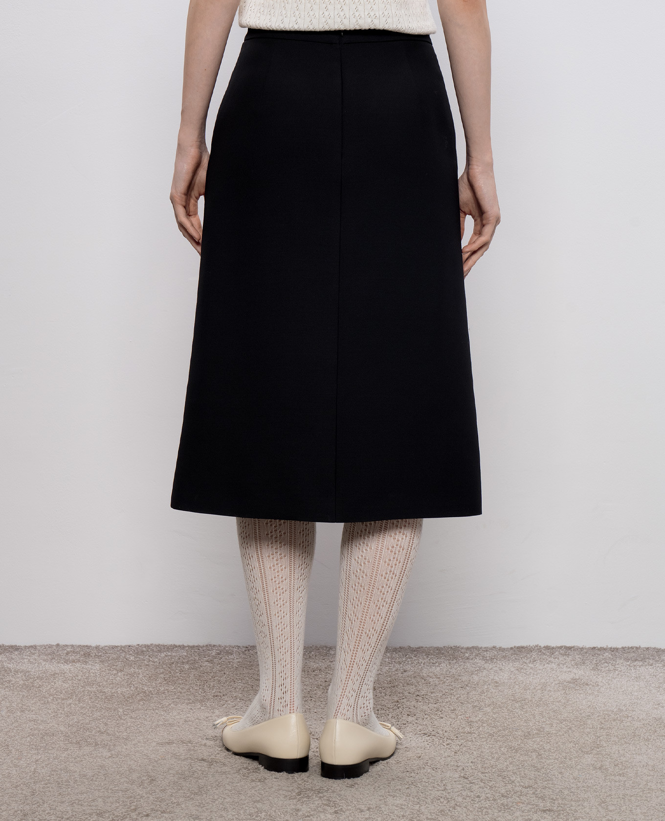 

Black wool and silk skirt Valentino