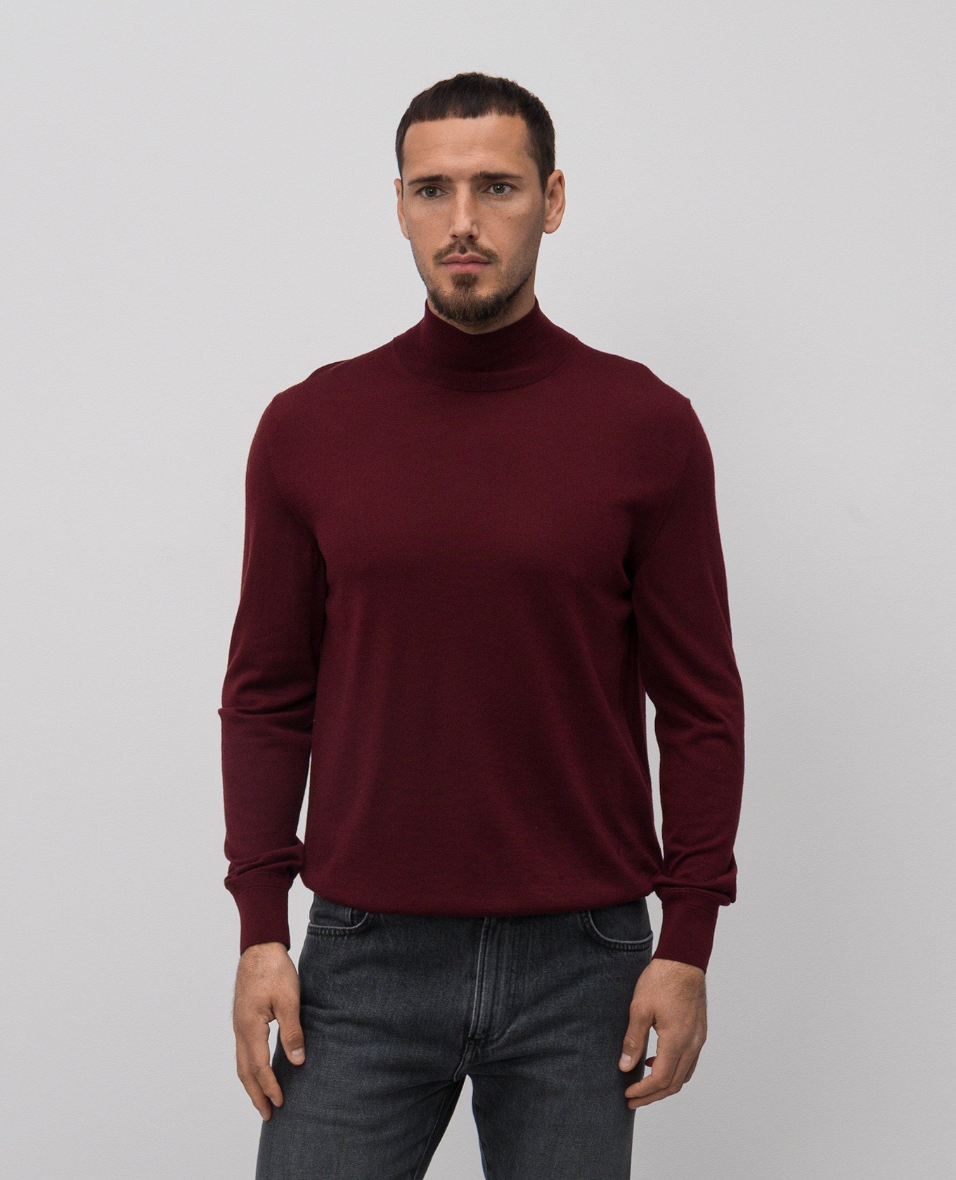 

Burgundy wool golf ISAIA