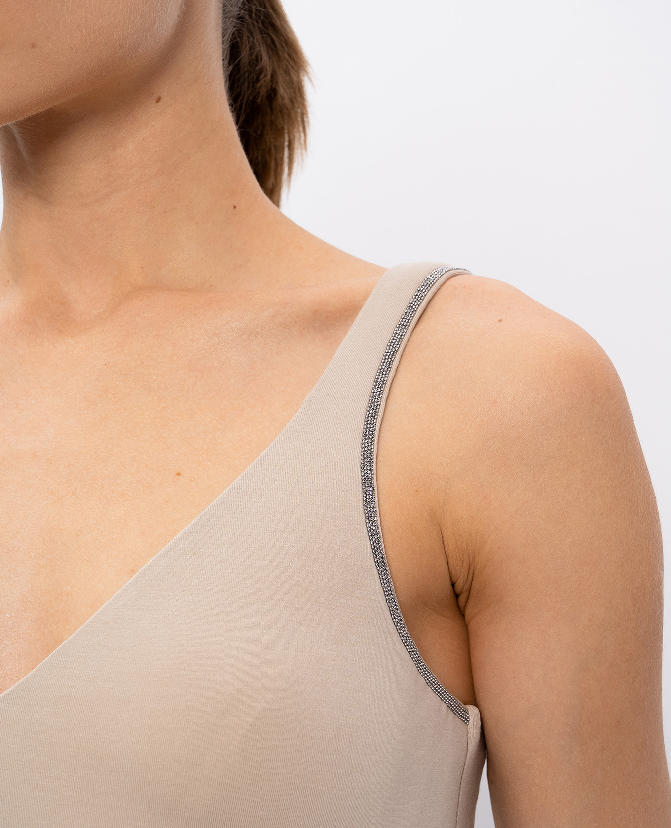 

Beige top with monil chain Brunello Cucinelli