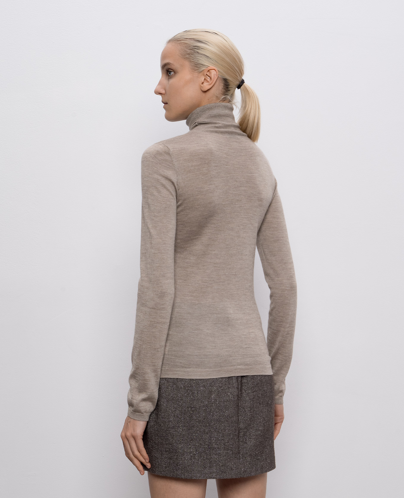 

Beige cashmere and silk turtleneck Brunello Cucinelli