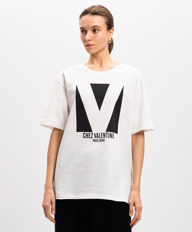 Tシャツ・カットソー VALENTINO \"CHEZ VALENTINO\" PRINT T-SHIRT (6B3MG24H95W R9B) Valentino Garavani Cotton T-Shirt with Chez Print | Saks