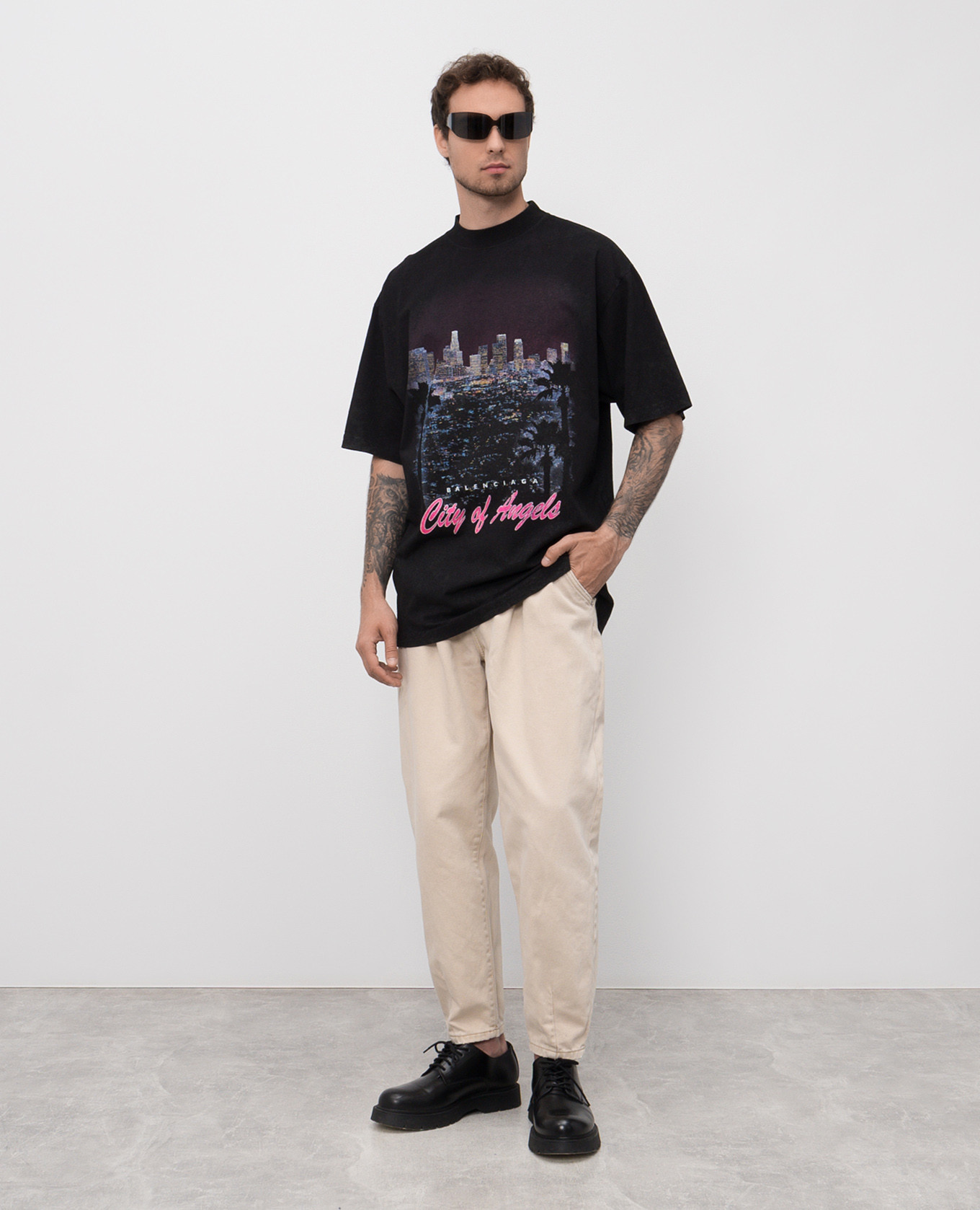 

Black City Of Angels T-shirt Balenciaga