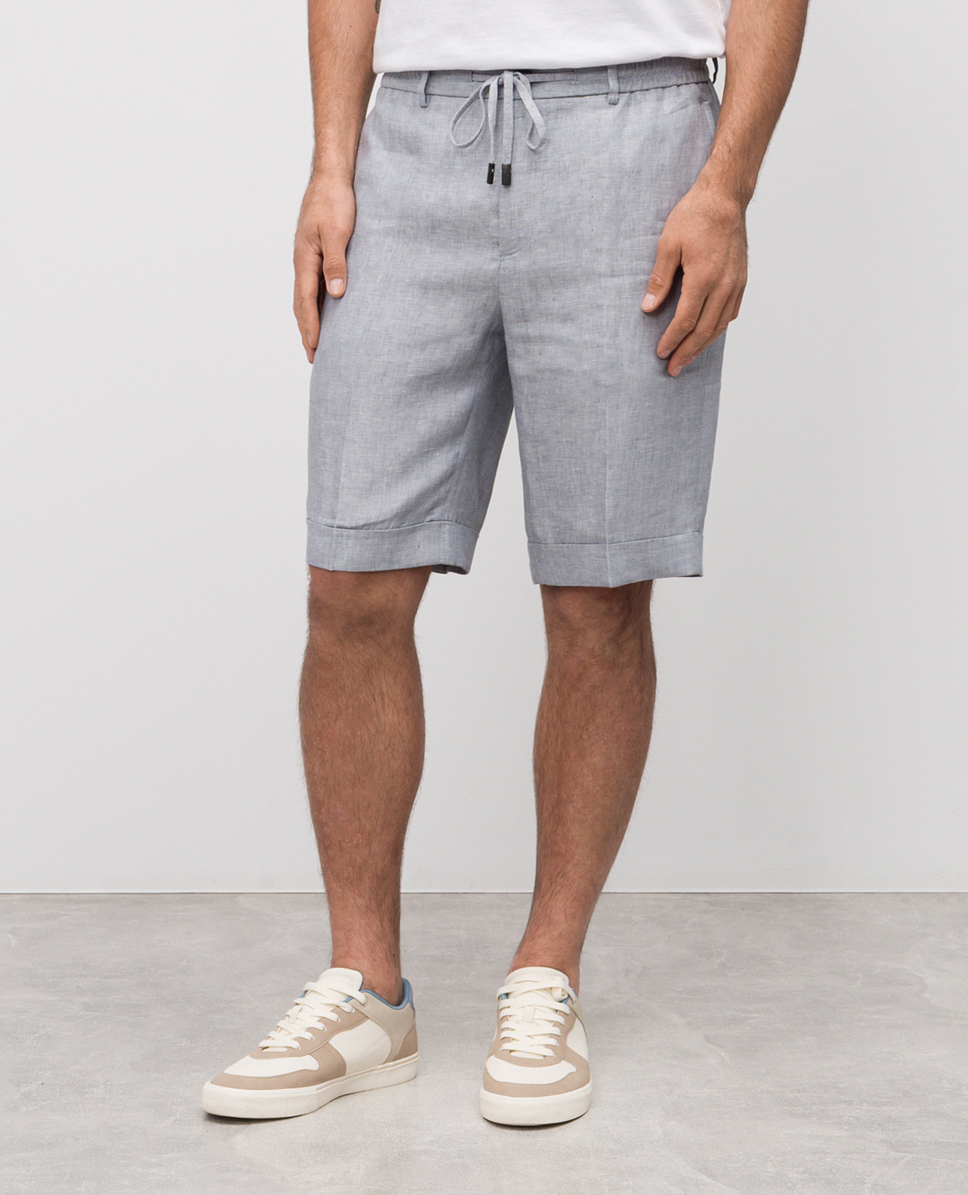 

Blue linen shorts Peserico, Light blue