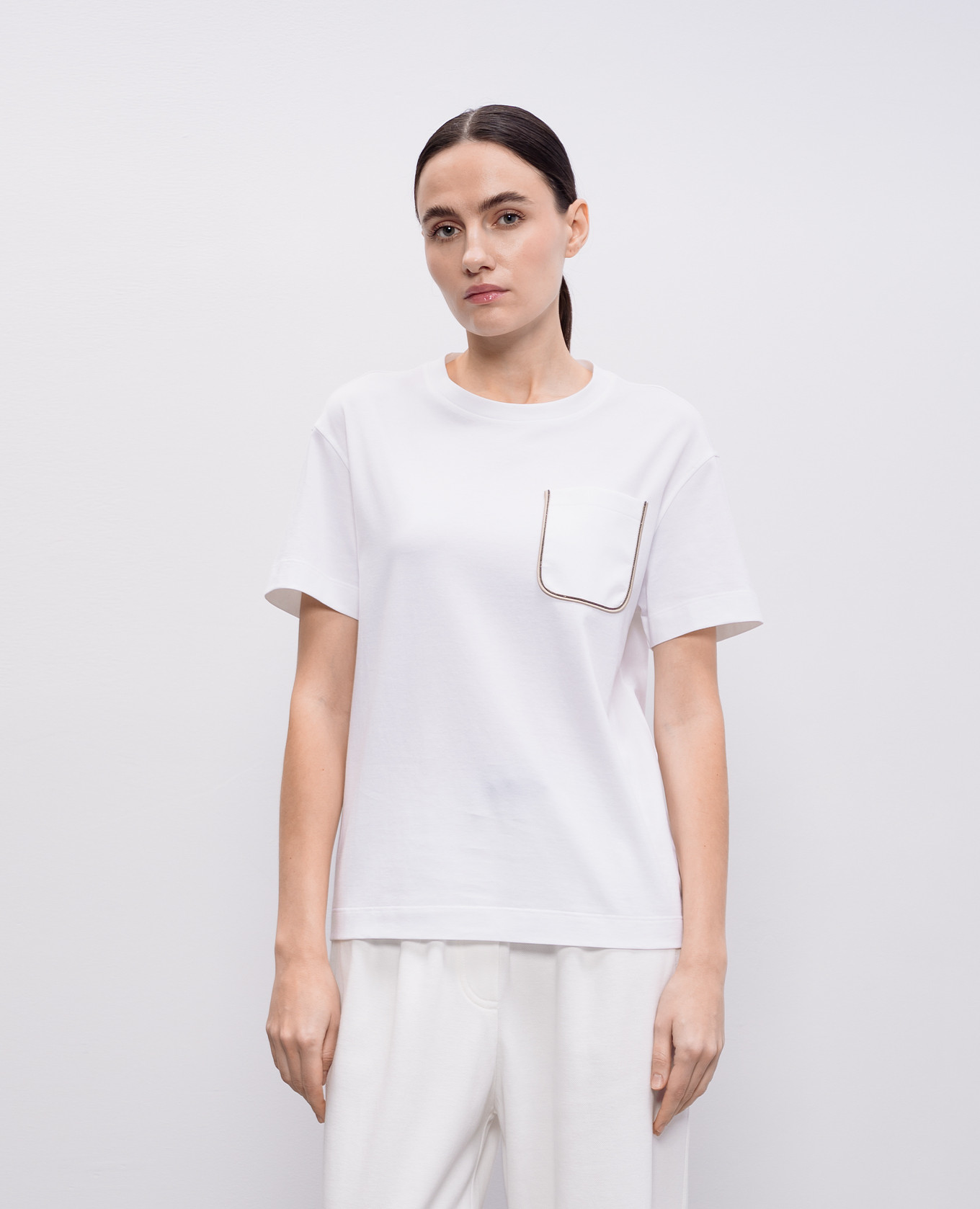 

White T-shirt with a monil chain Brunello Cucinelli