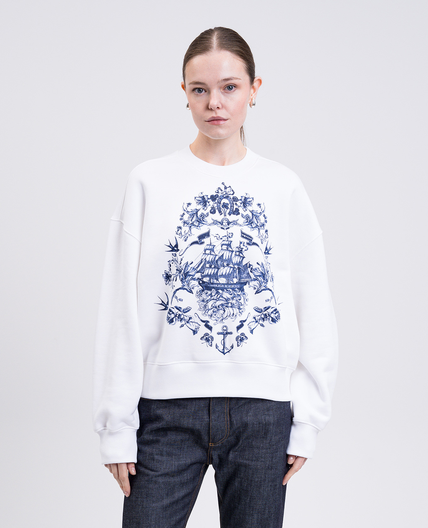 

White sweatshirt with print Alexander McQueen