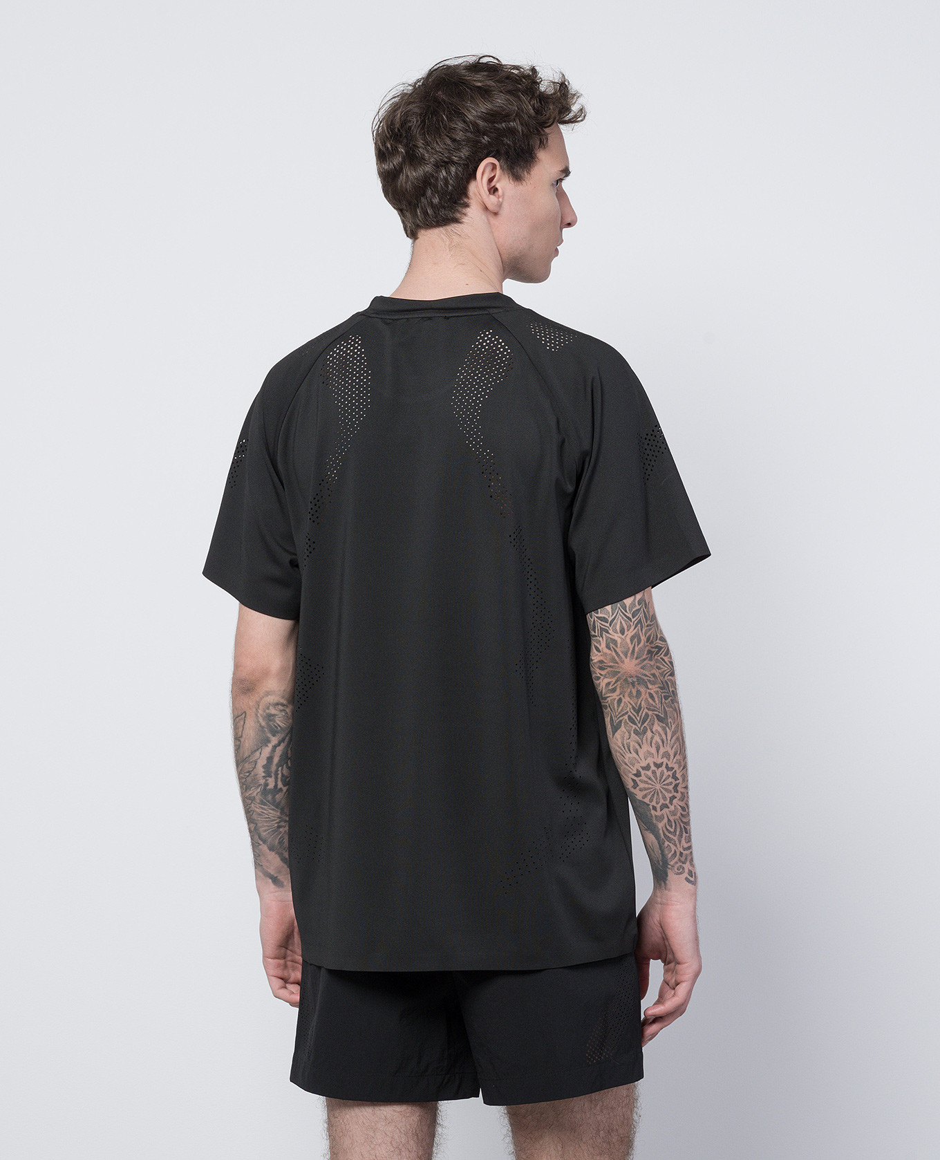 

Black T-shirt Intine with perforation Heliot Emil