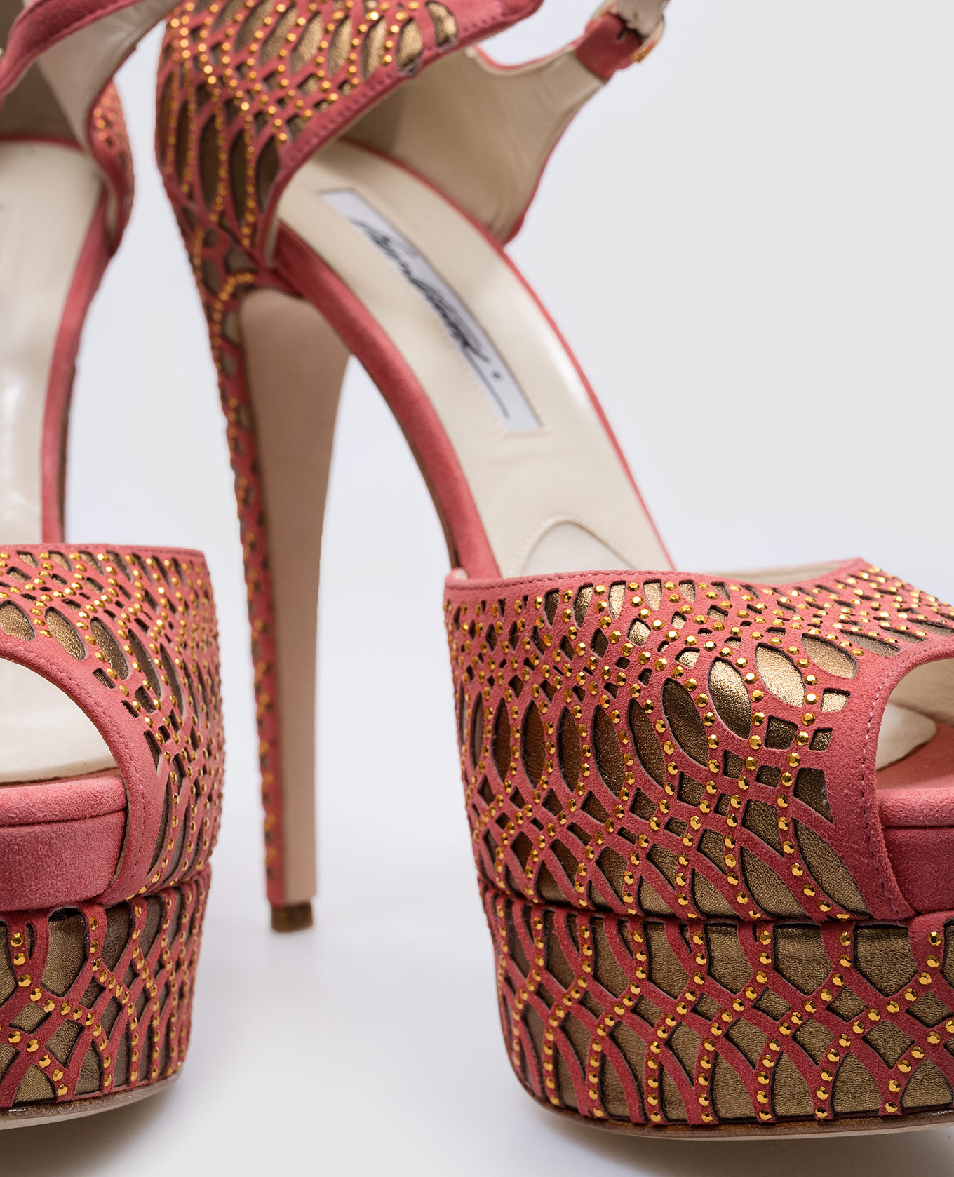 Pink leather shoes with crystals Brian Atwood 5