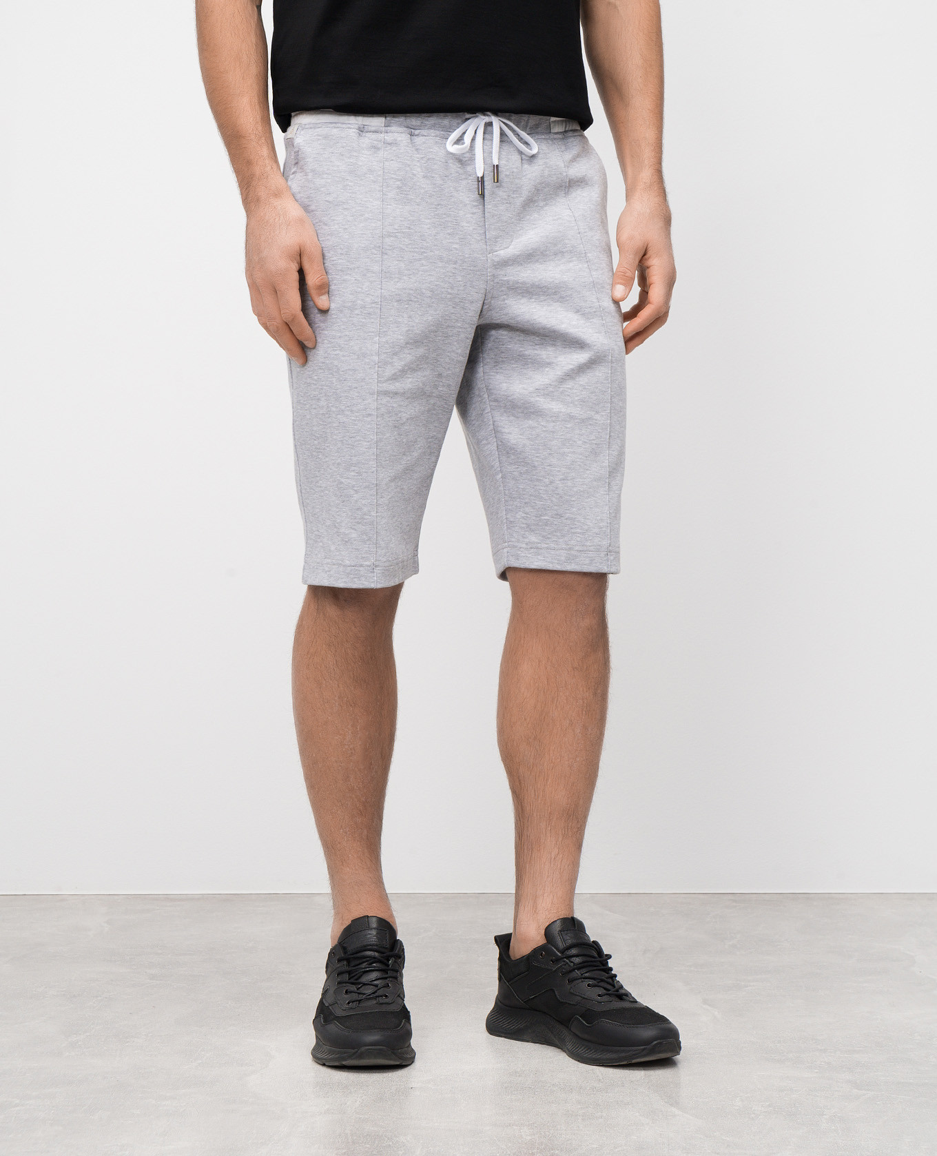 

Grey melange shorts with emblem CAPOBIANCO