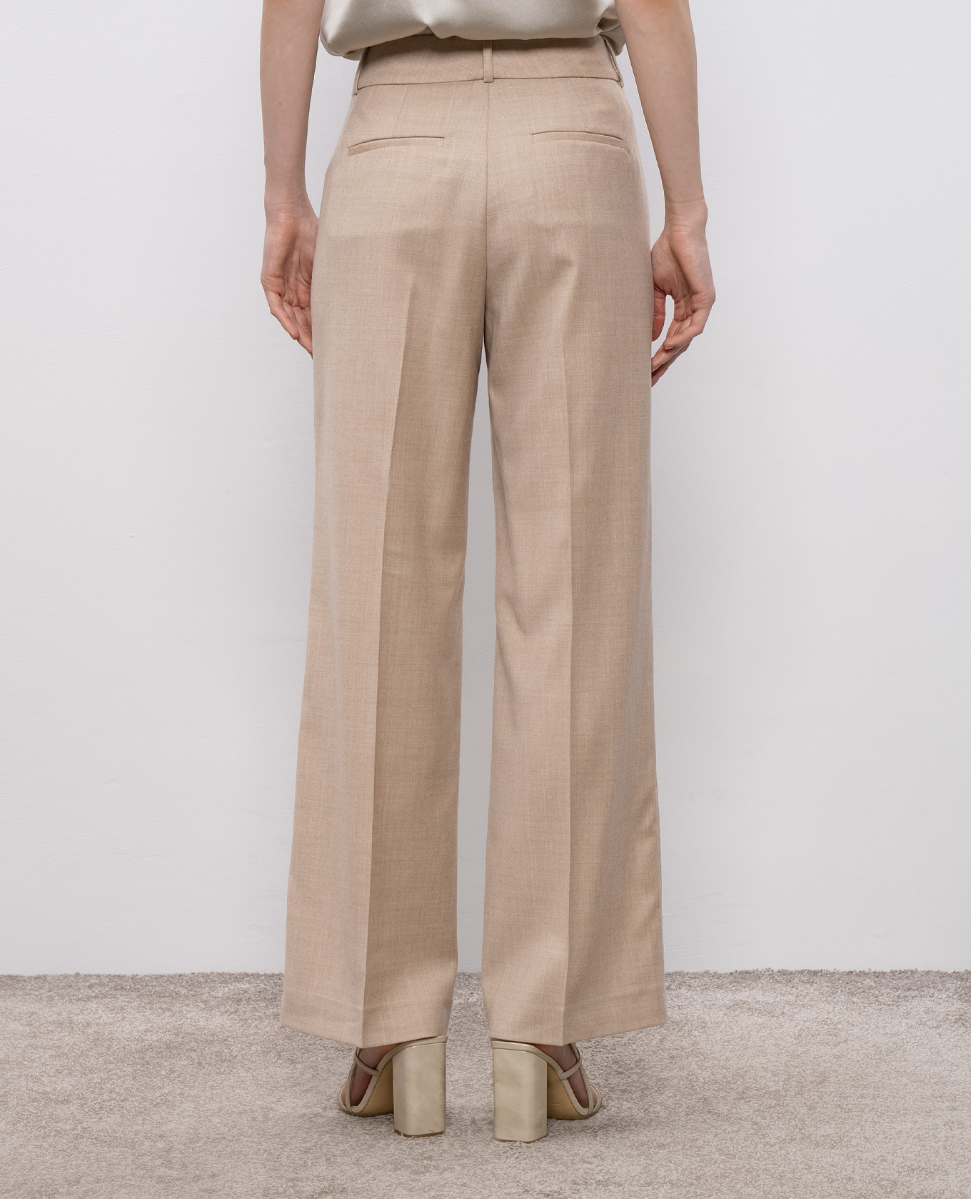

Beige wool pants with lurex Peserico